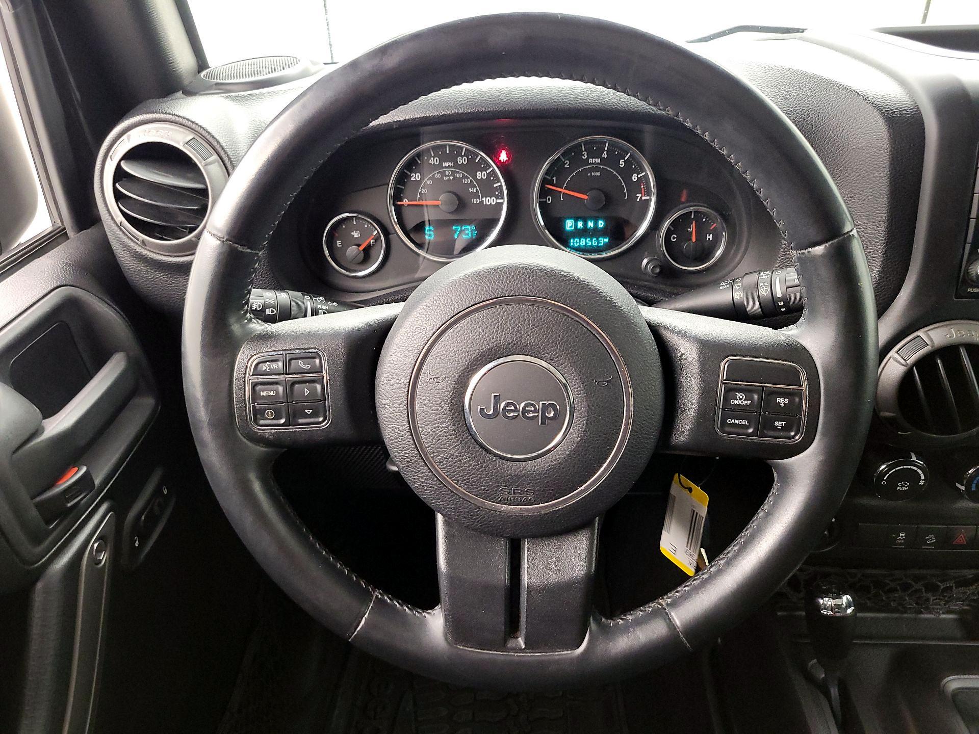 Thumbnail: 2015 Jeep Wrangler - 10