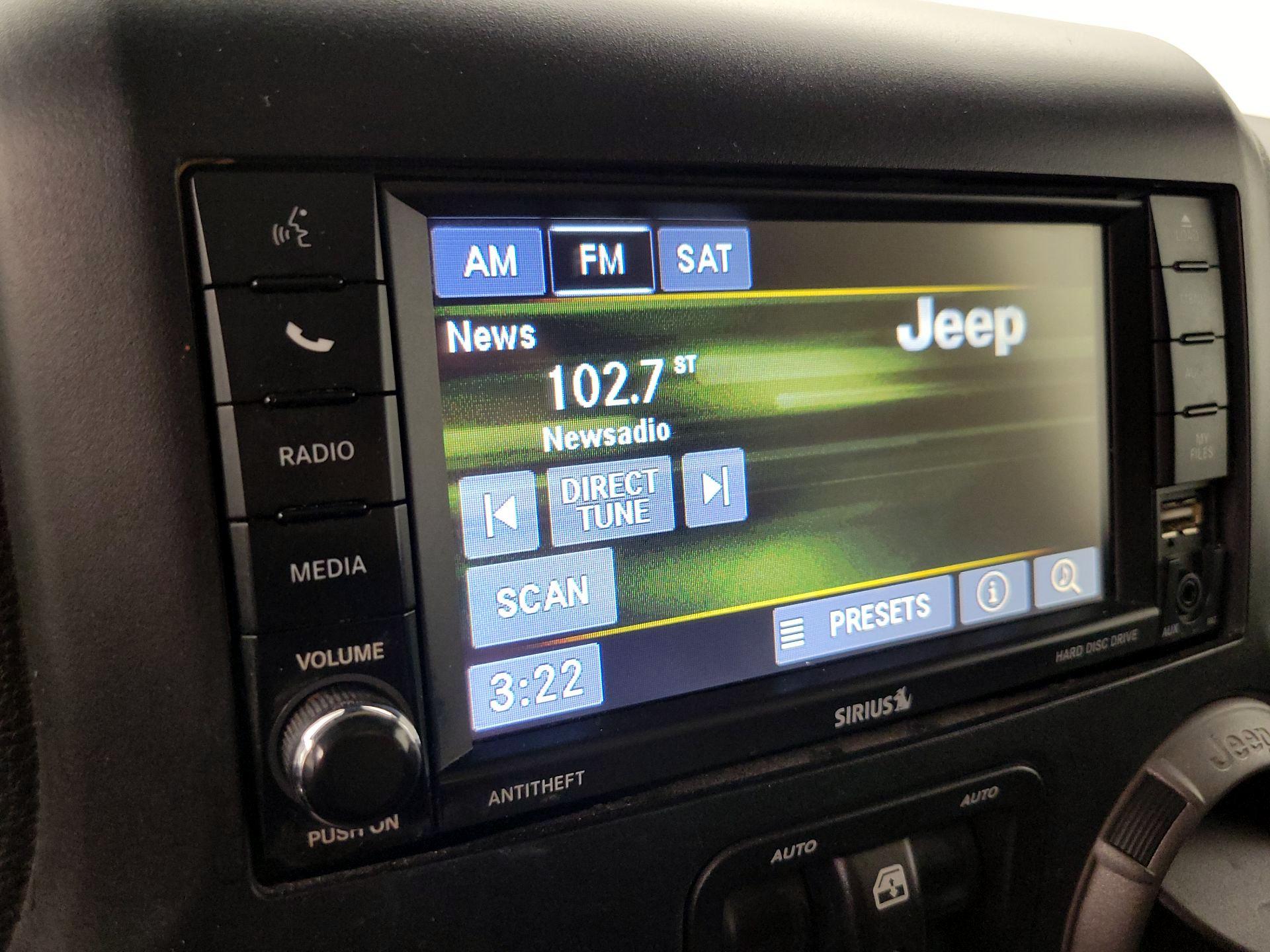 Thumbnail: 2015 Jeep Wrangler - 13