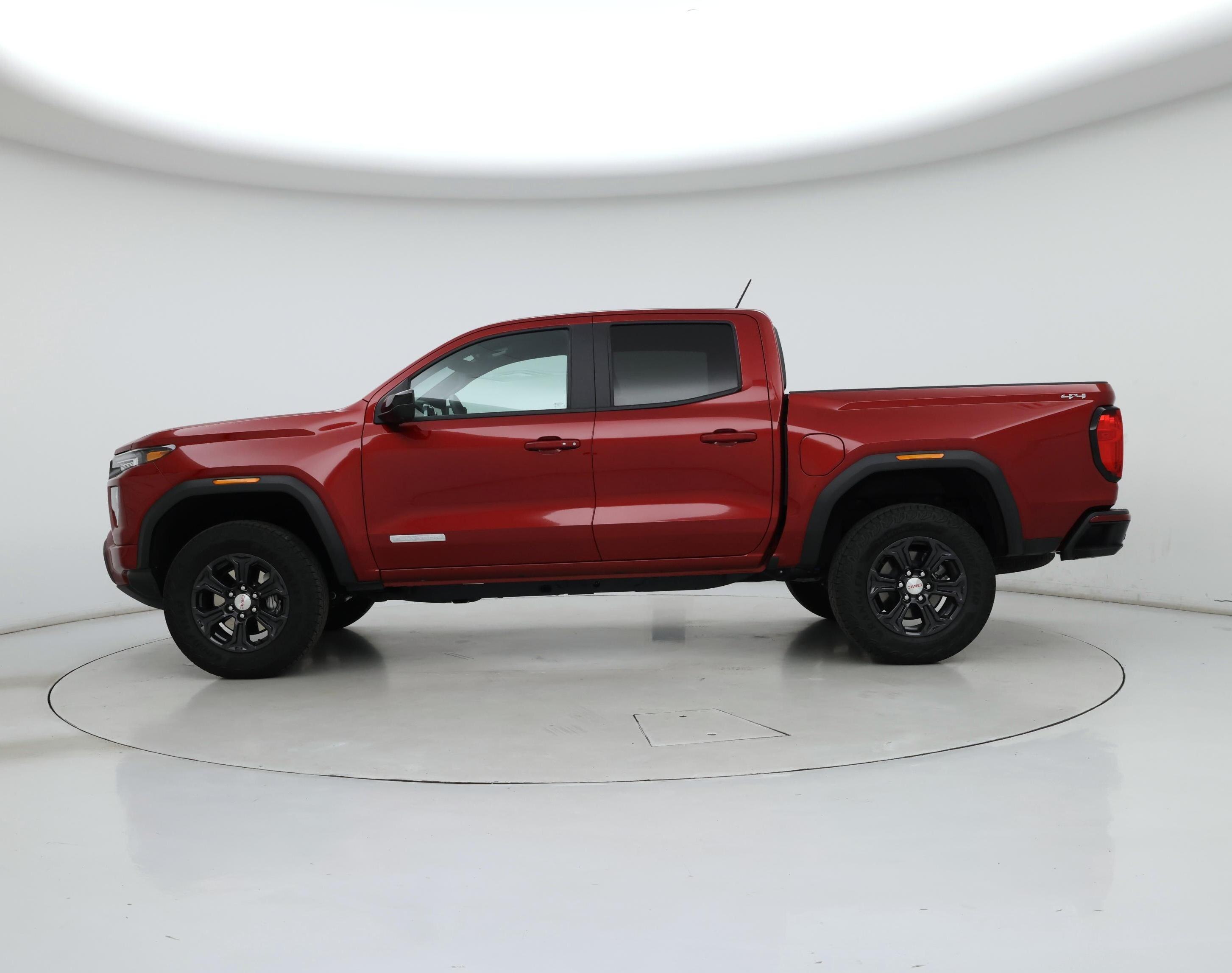 Thumbnail: 2024 GMC Canyon - 3