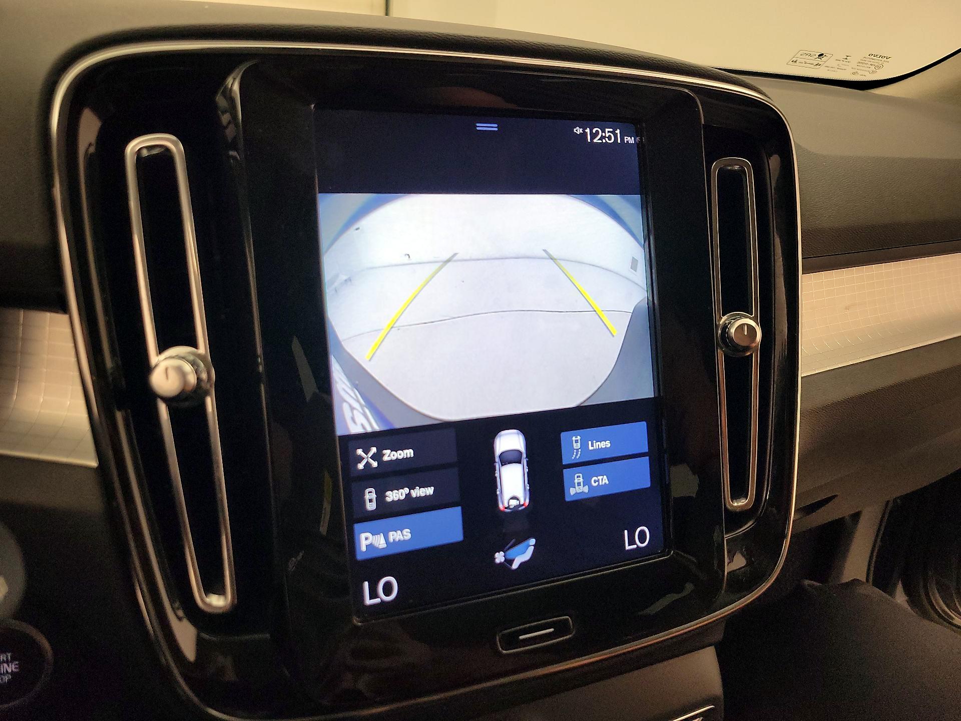 Thumbnail: 2019 Volvo XC40 - 15