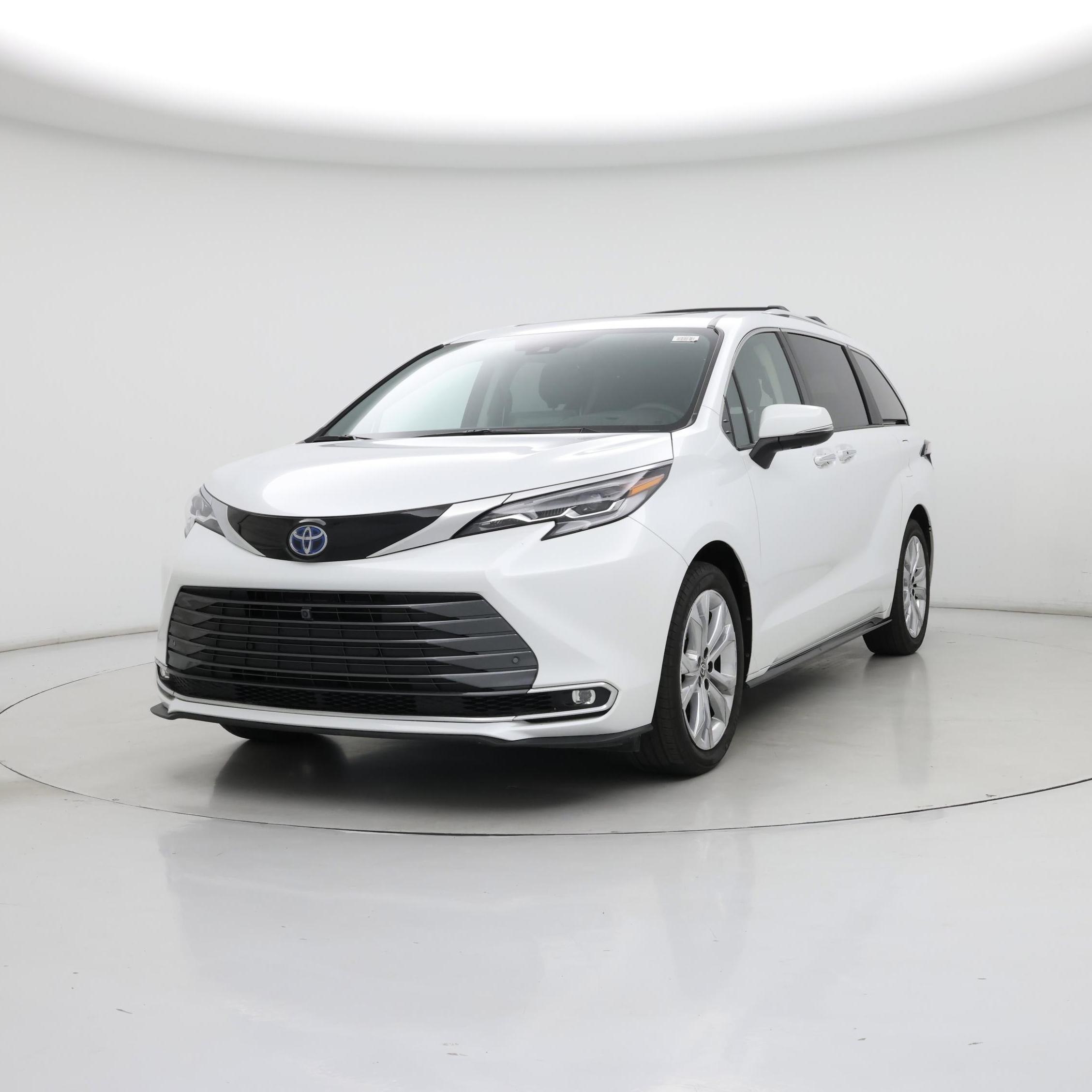 Thumbnail: 2022 Toyota Sienna - 4