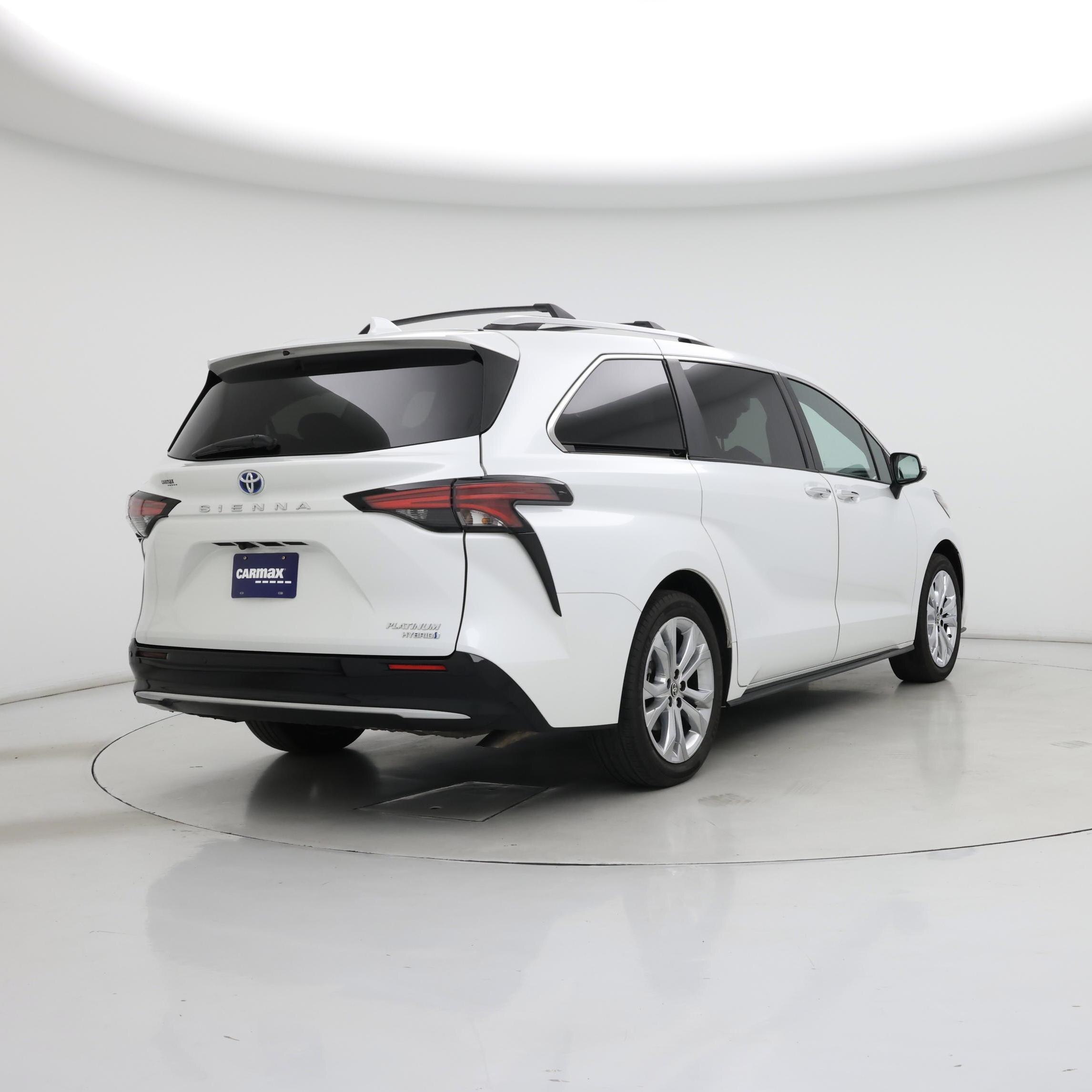 Thumbnail: 2022 Toyota Sienna - 8