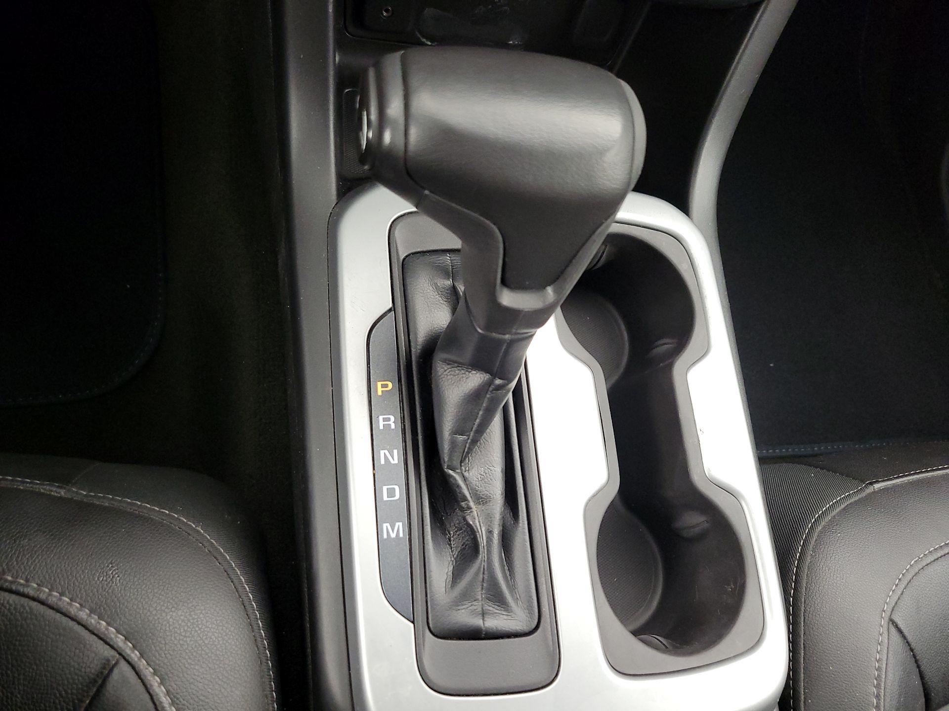 Thumbnail: 2016 Chevrolet Colorado - 17