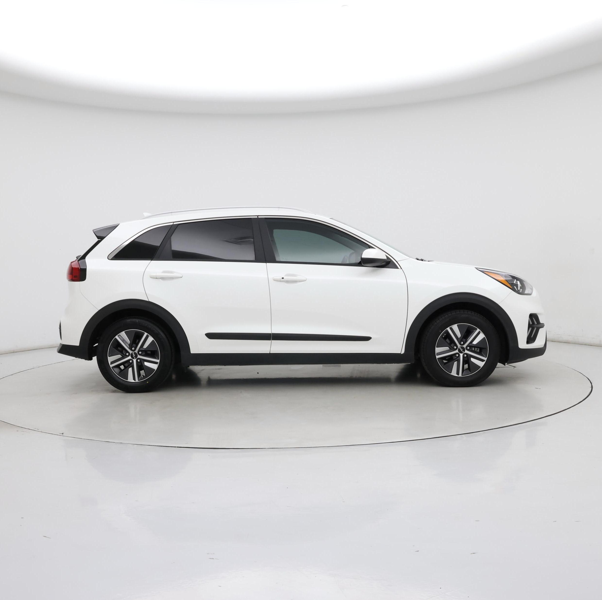 Thumbnail: 2022 Kia Niro - 7