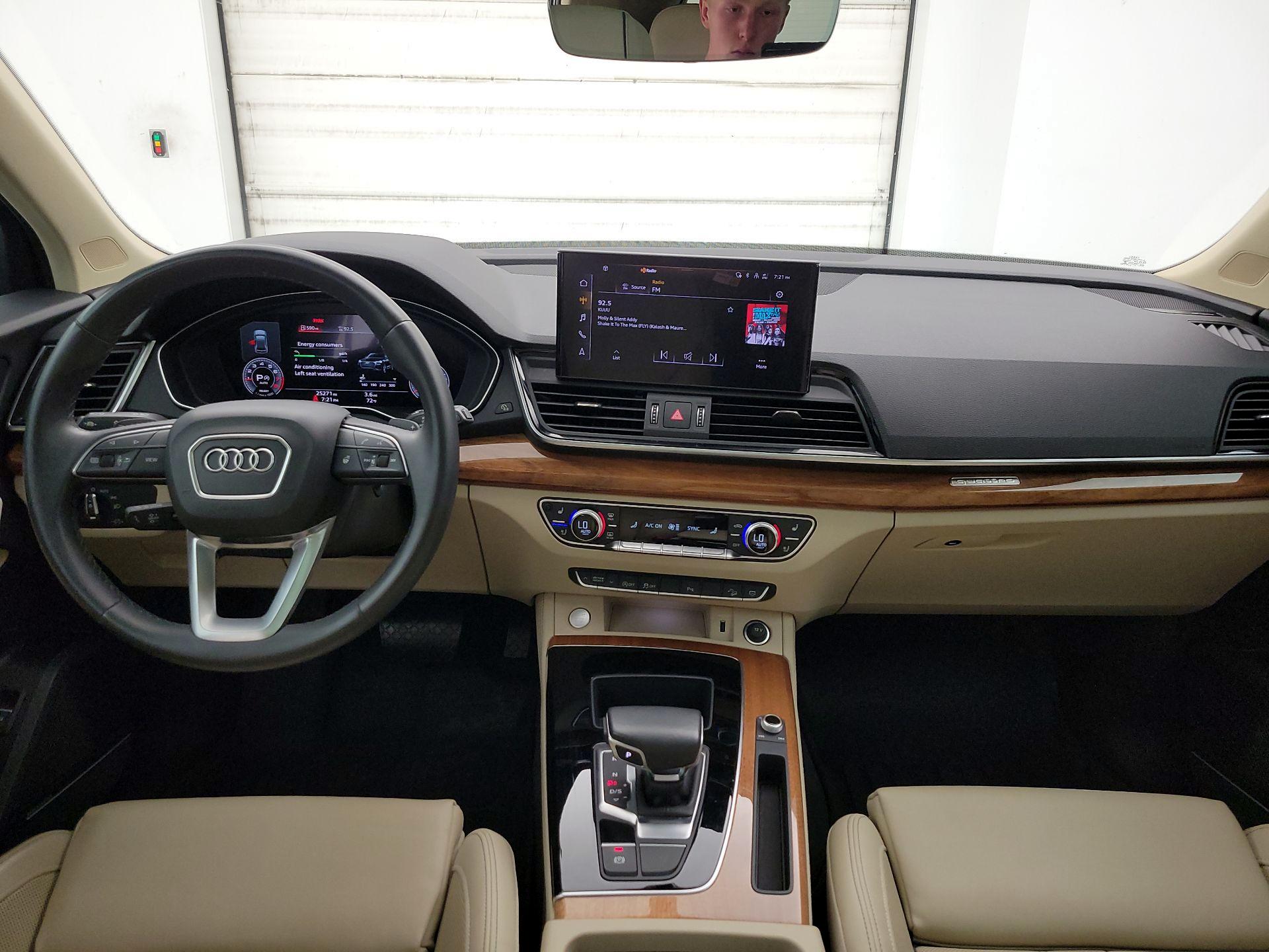 Thumbnail: 2021 Audi Q5 - 9