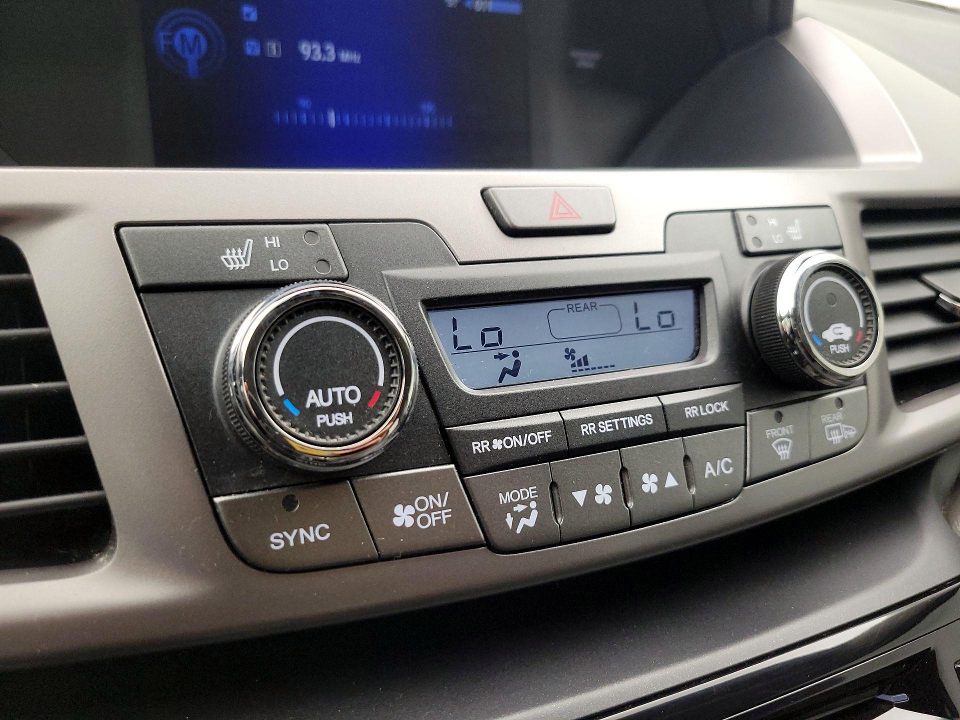 Thumbnail: 2016 Honda Odyssey - 16