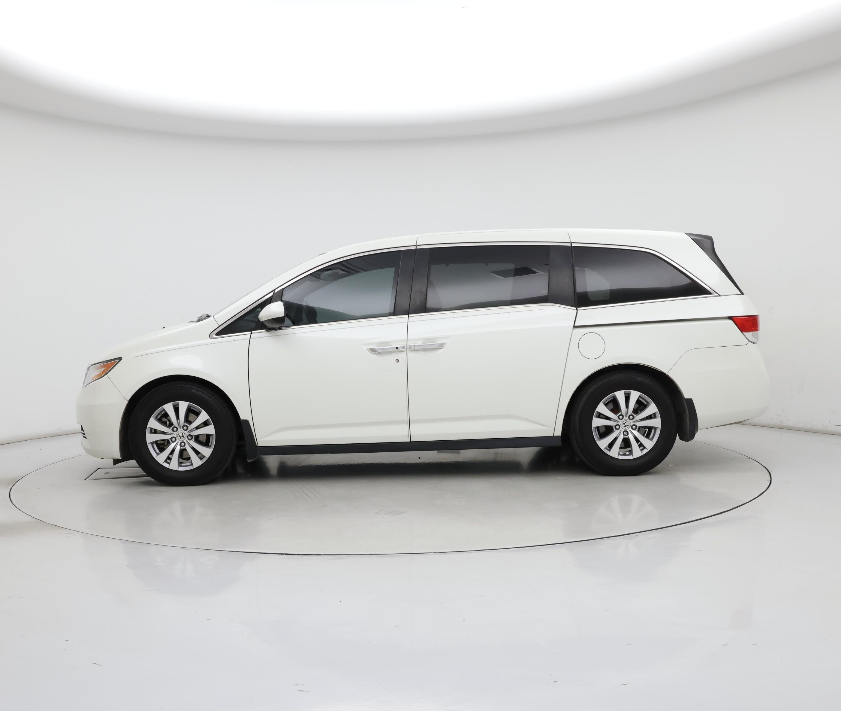Thumbnail: 2016 Honda Odyssey - 3