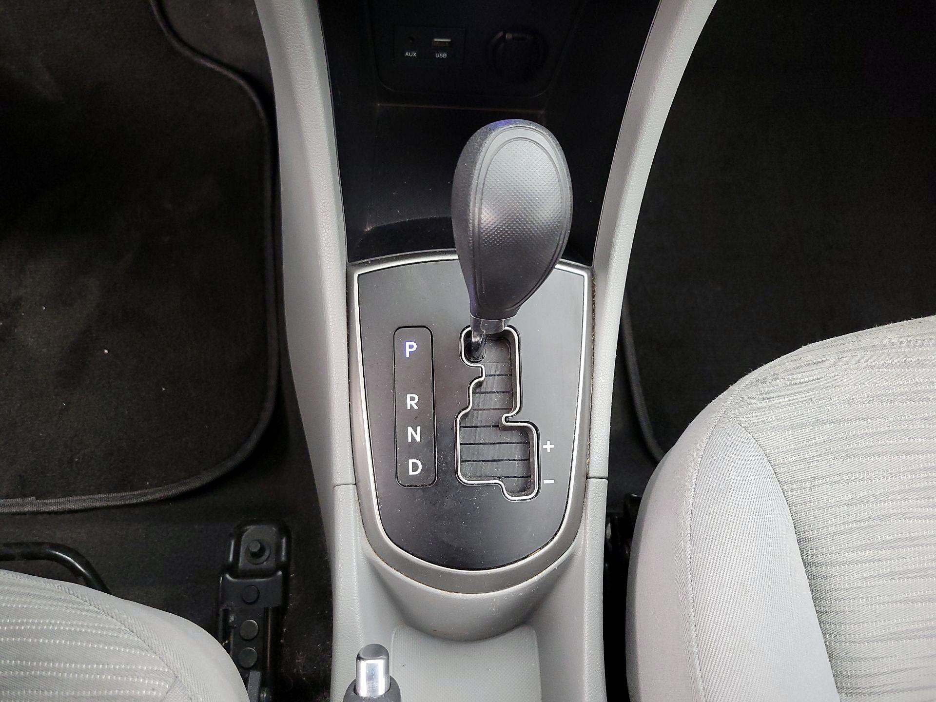 Thumbnail: 2017 Hyundai Accent - 16