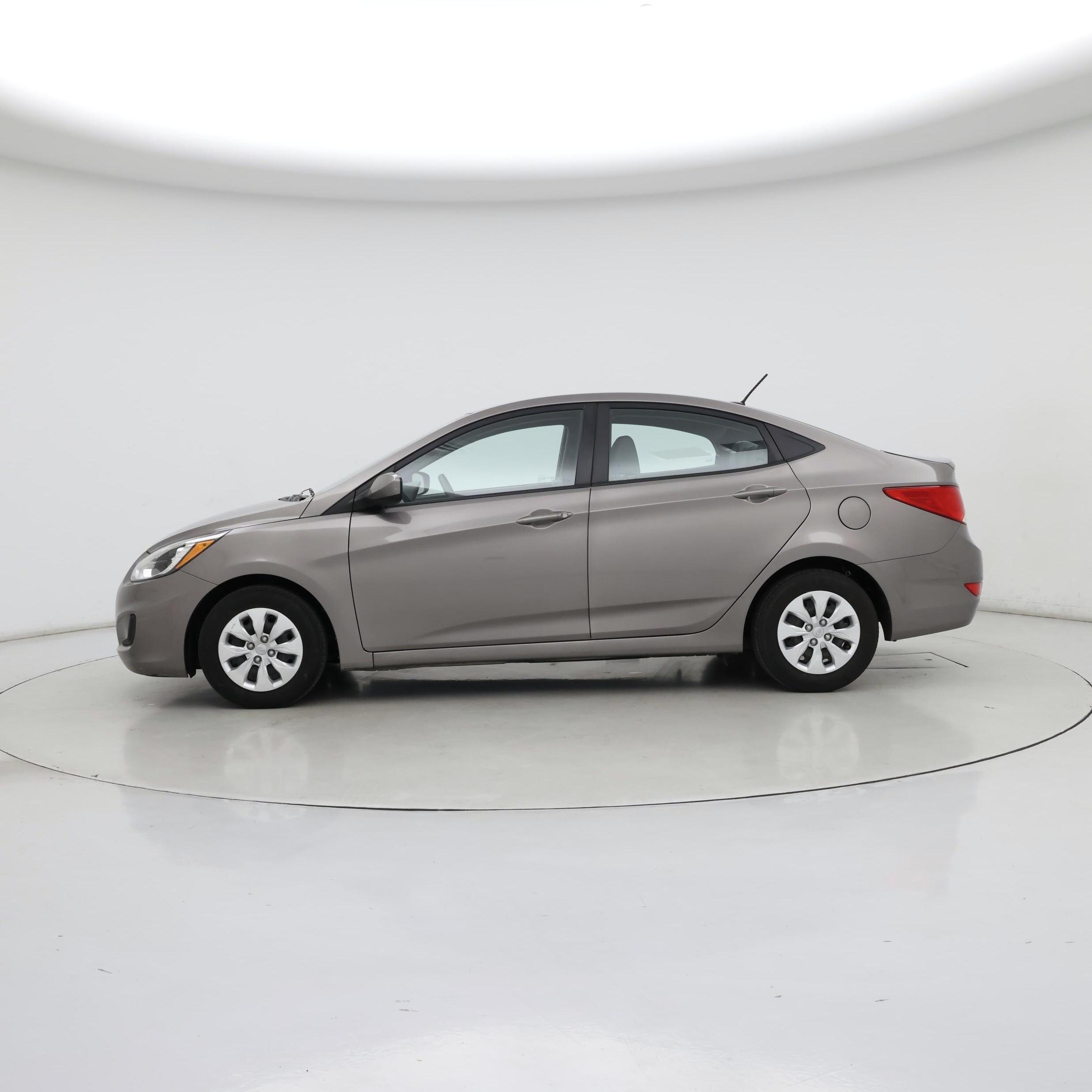 Thumbnail: 2017 Hyundai Accent - 3