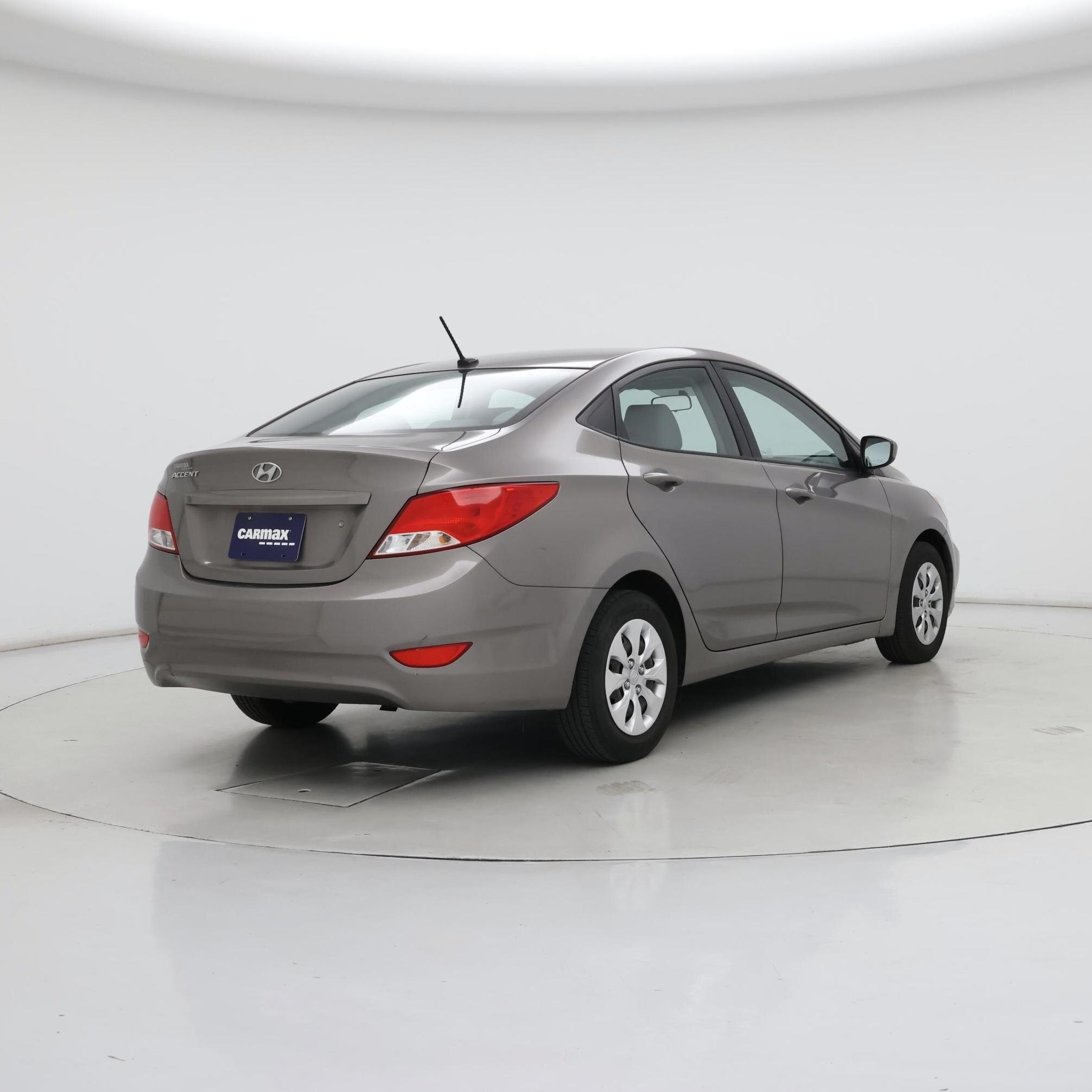 Thumbnail: 2017 Hyundai Accent - 8