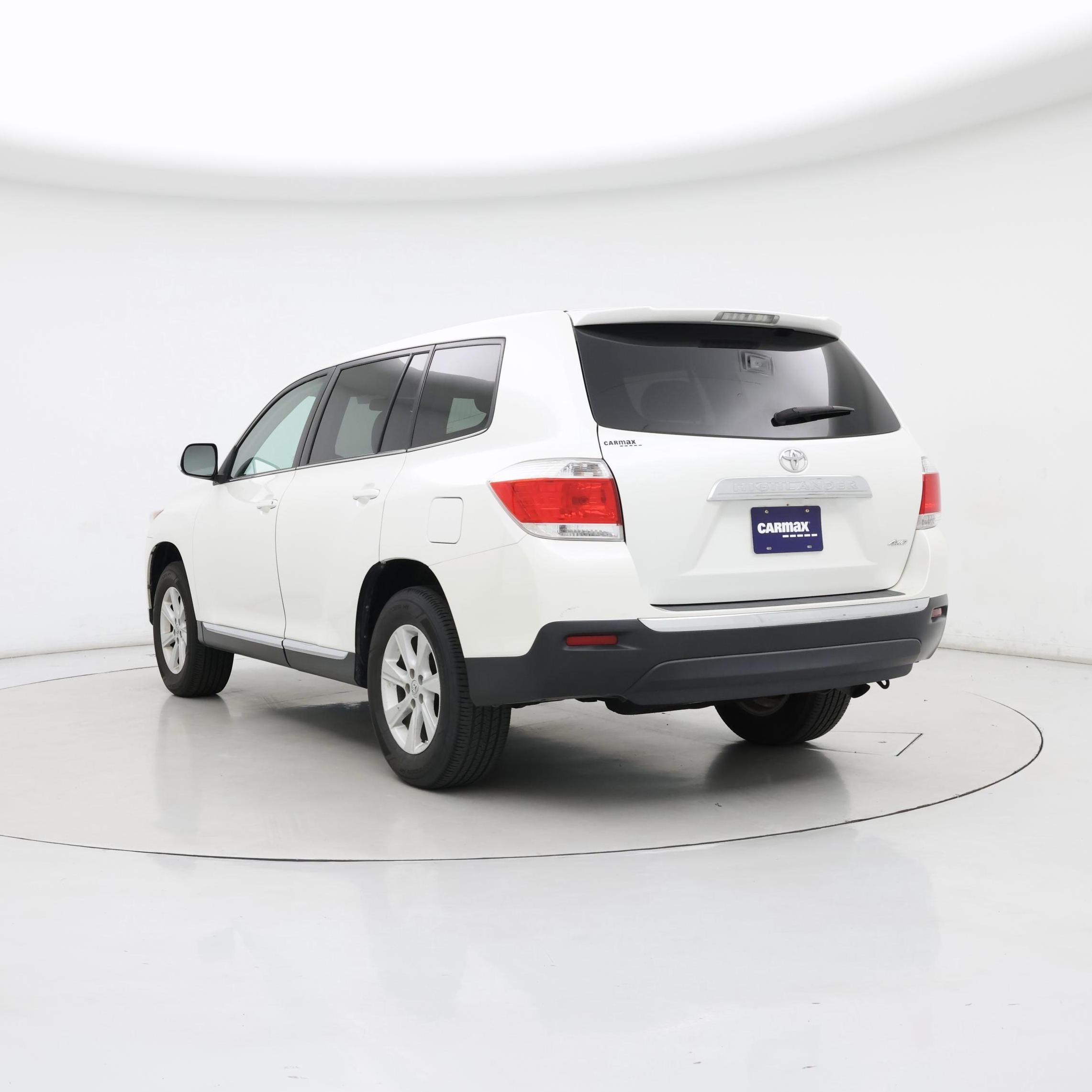 Thumbnail: 2013 Toyota Highlander - 2