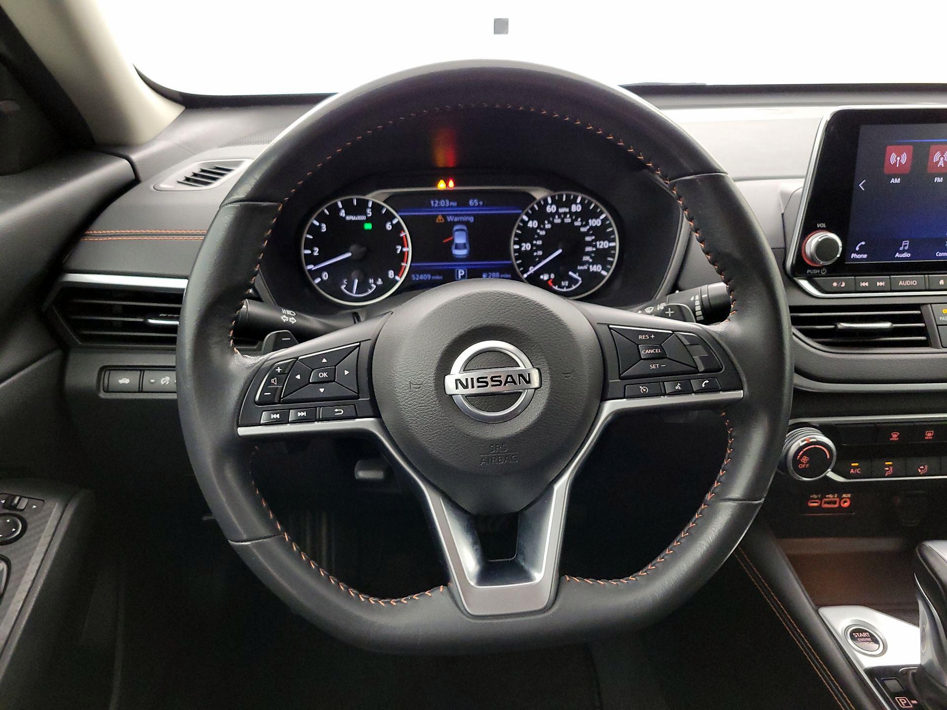 Thumbnail: 2022 Nissan Altima - 10