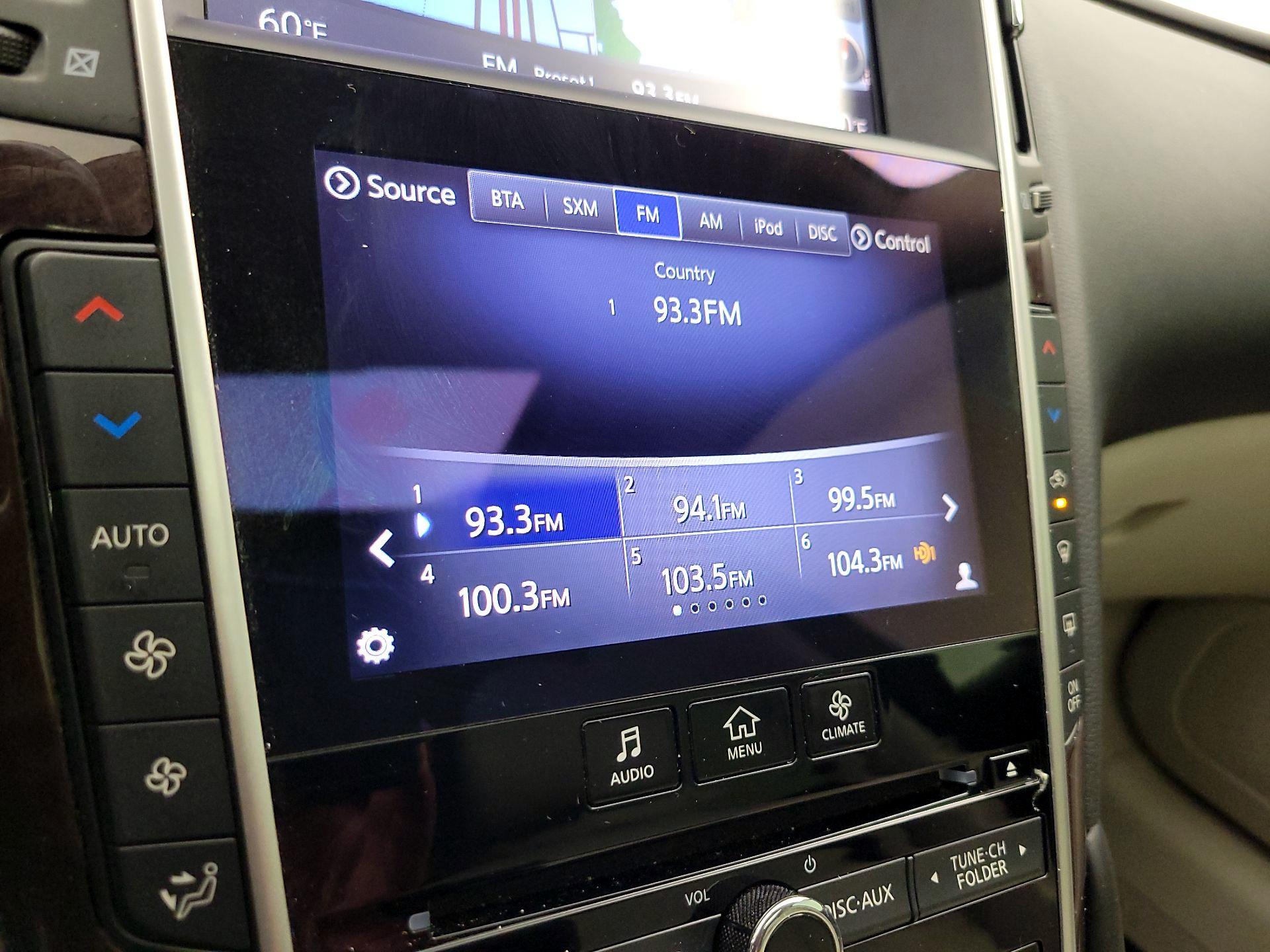 Thumbnail: 2015 INFINITI Q50 - 16