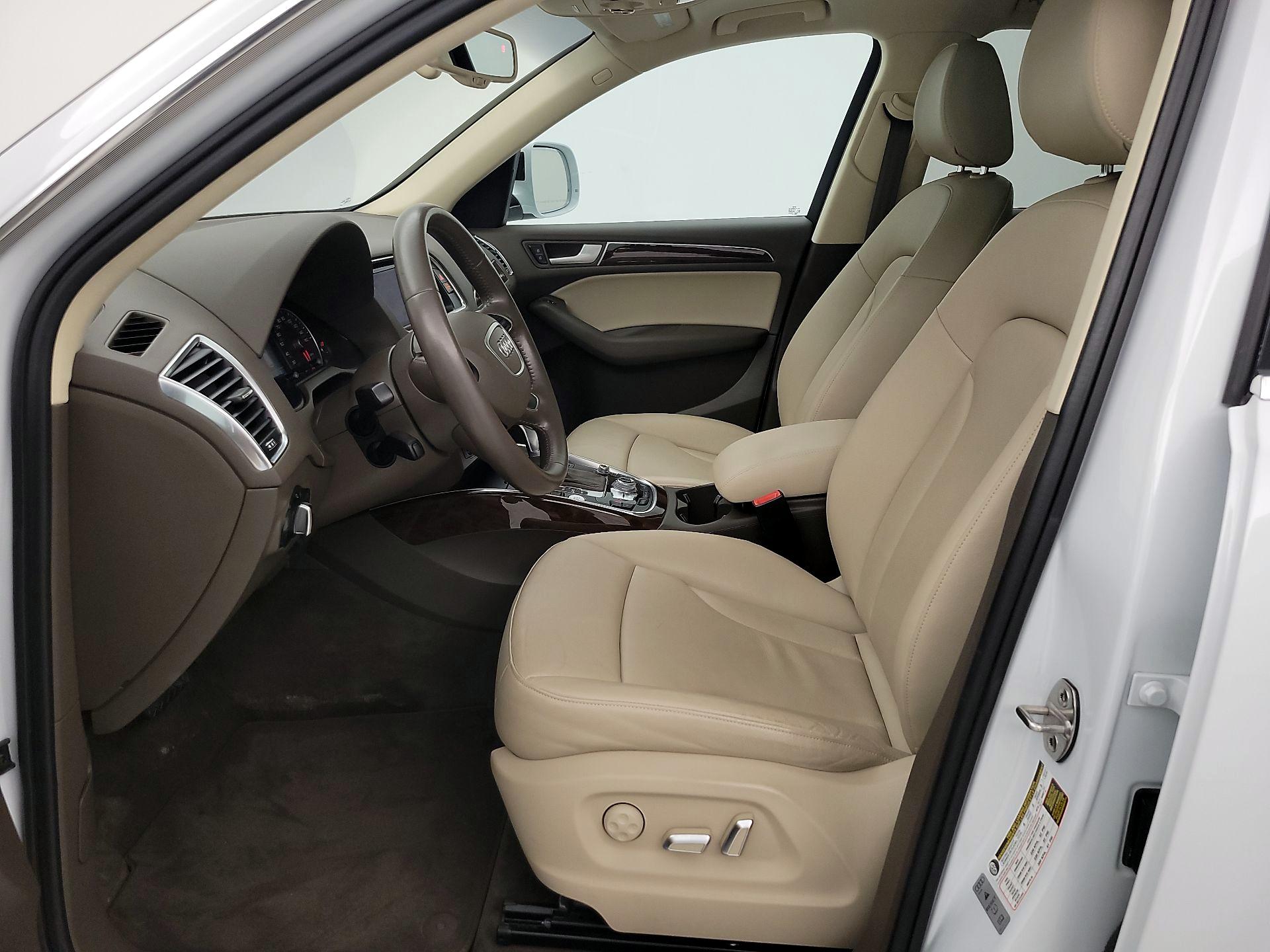 Thumbnail: 2015 Audi Q5 - 11