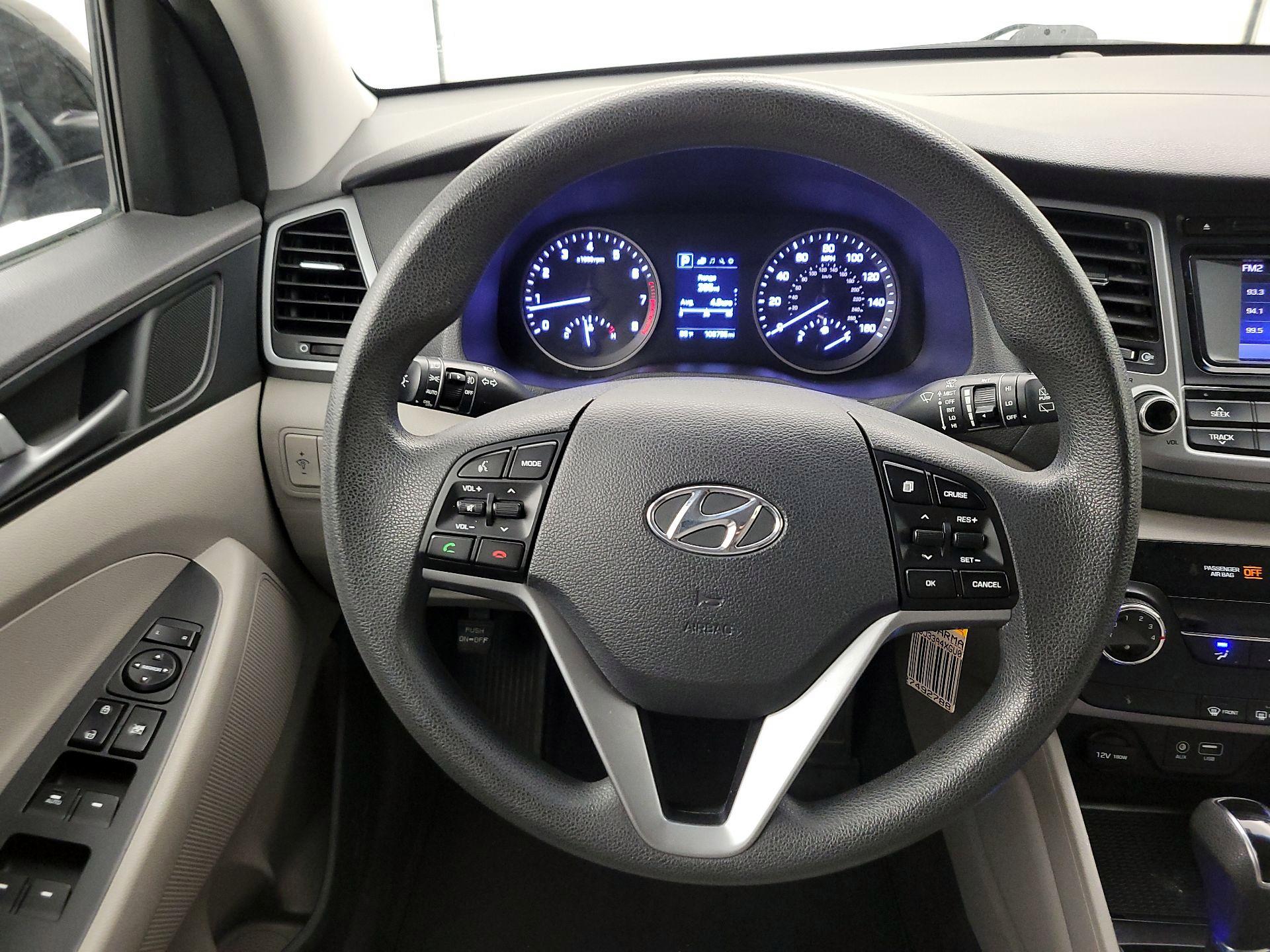 Thumbnail: 2016 Hyundai Tucson - 10
