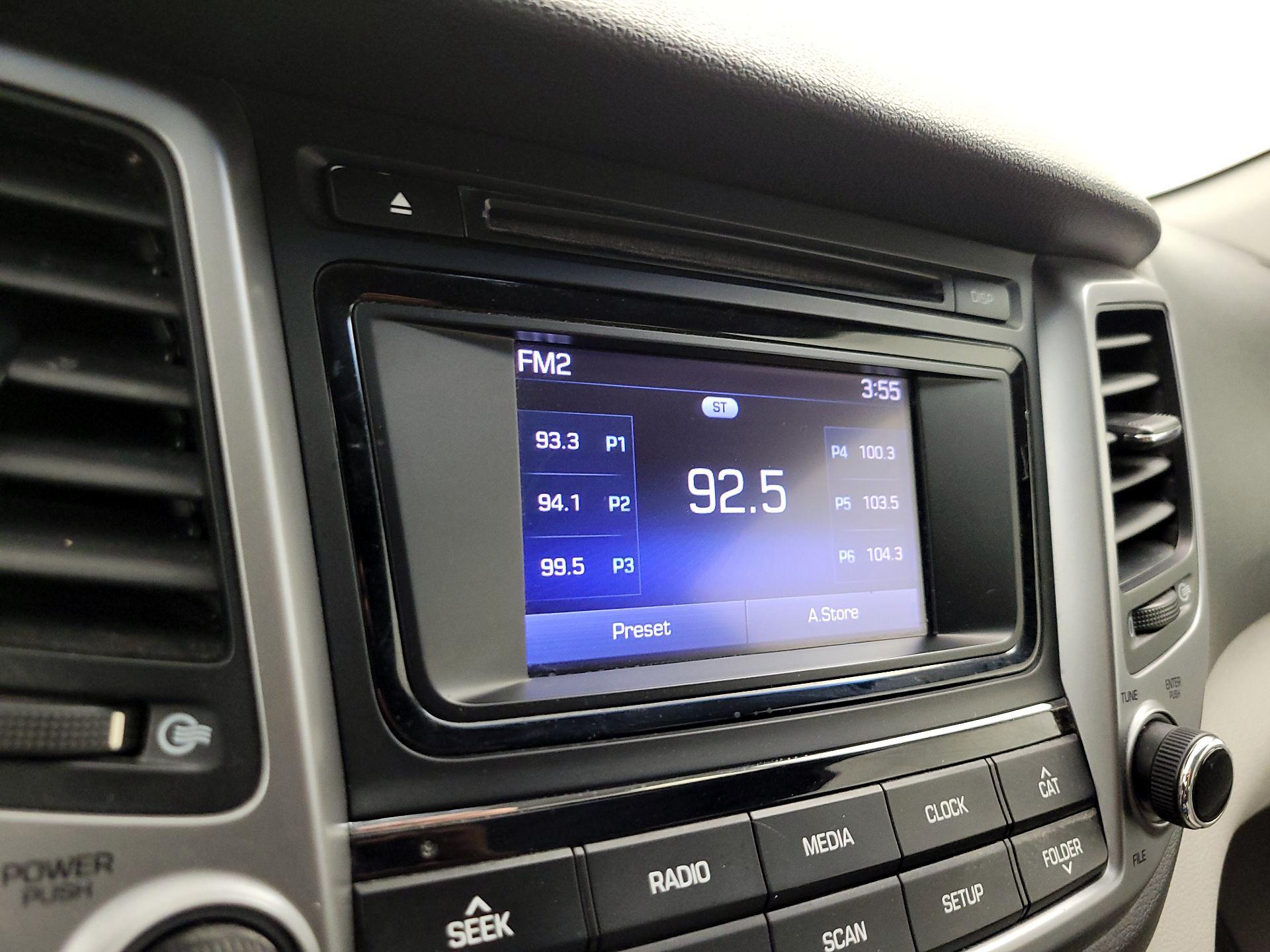 Thumbnail: 2016 Hyundai Tucson - 15