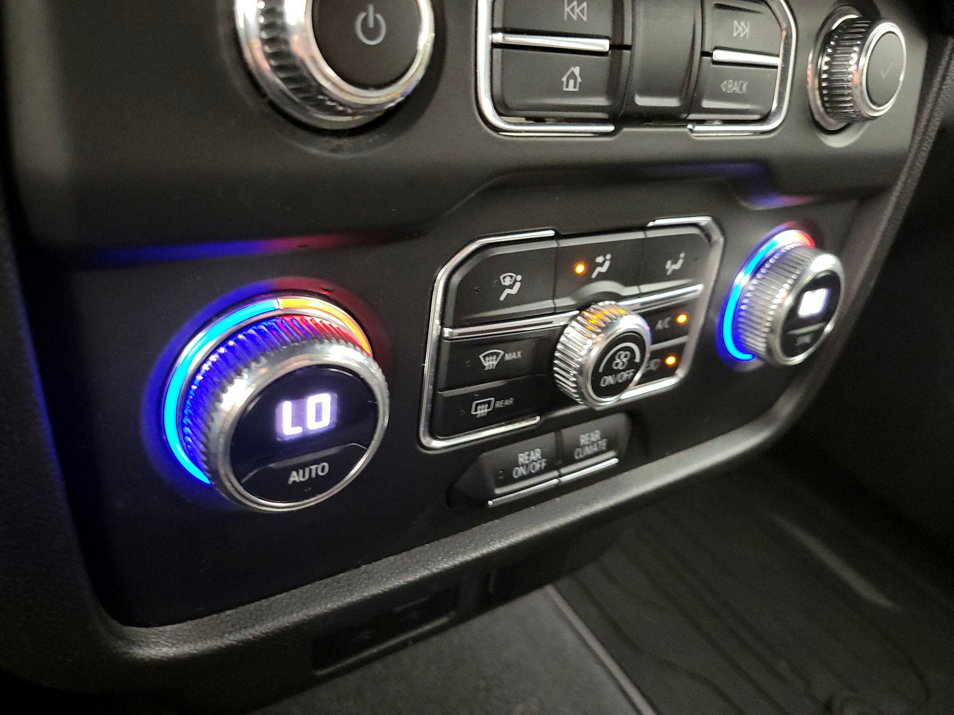 Thumbnail: 2023 GMC Yukon - 17
