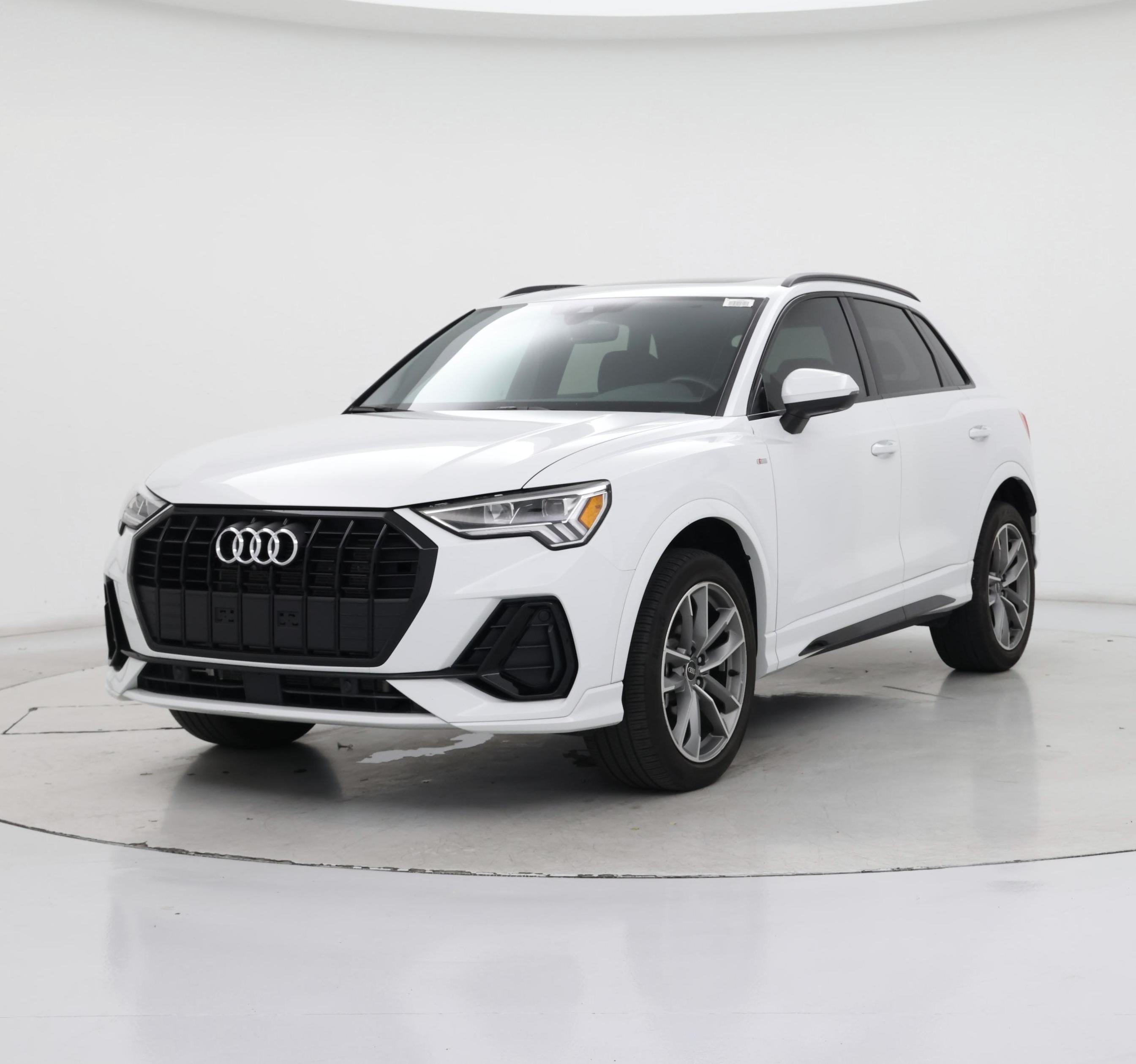 Thumbnail: 2023 Audi Q3 - 4