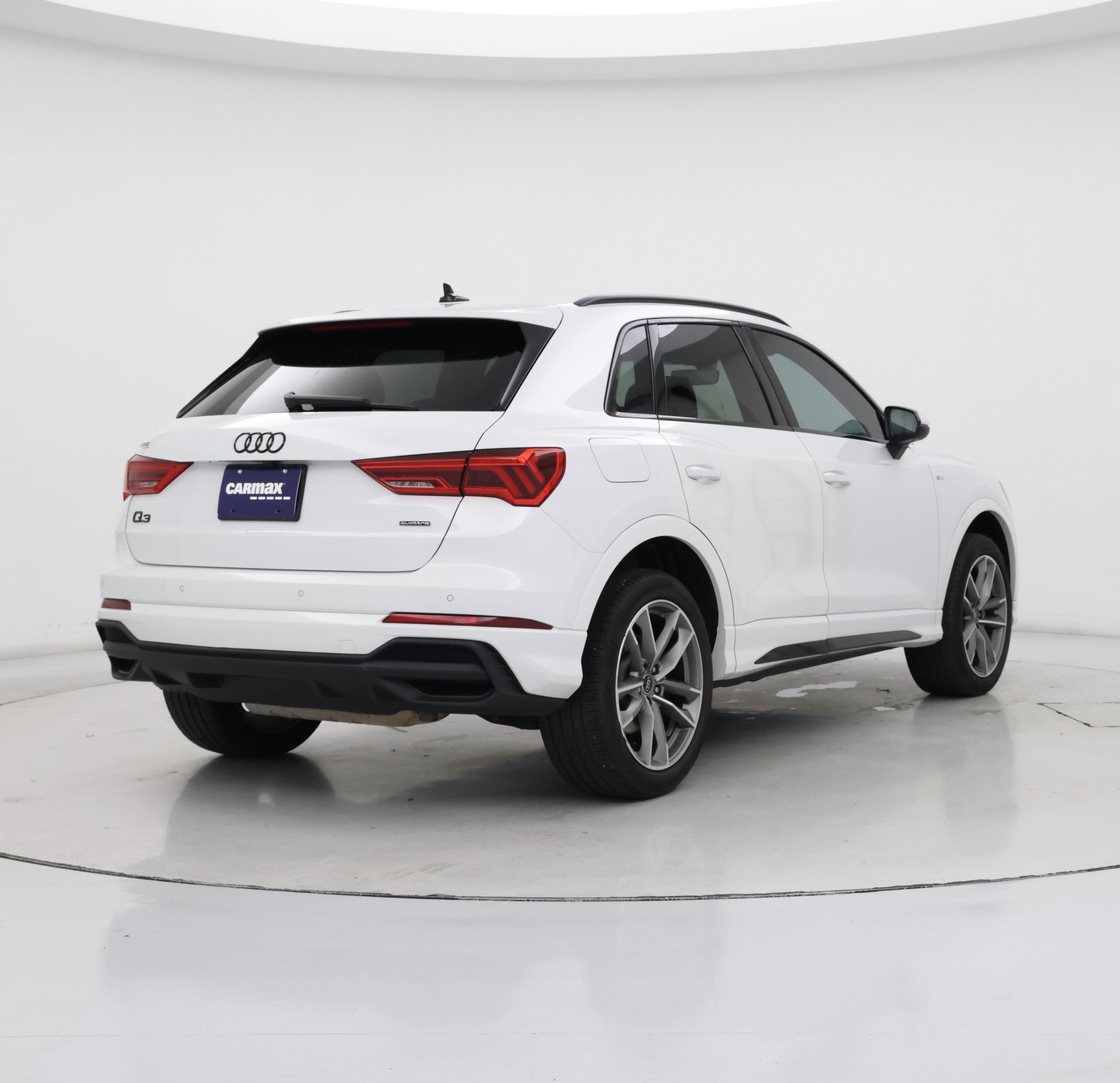 Thumbnail: 2023 Audi Q3 - 8