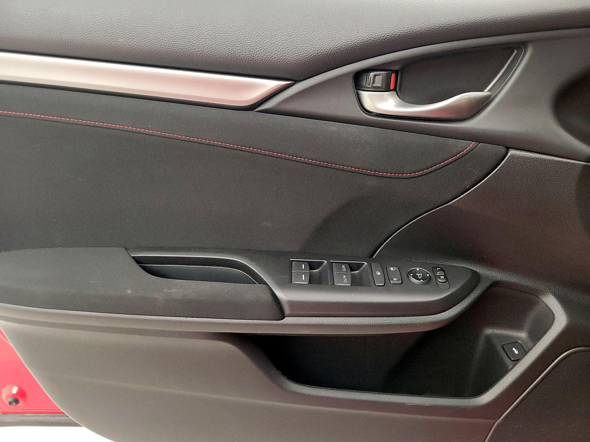 Thumbnail: 2017 Honda Civic - 12
