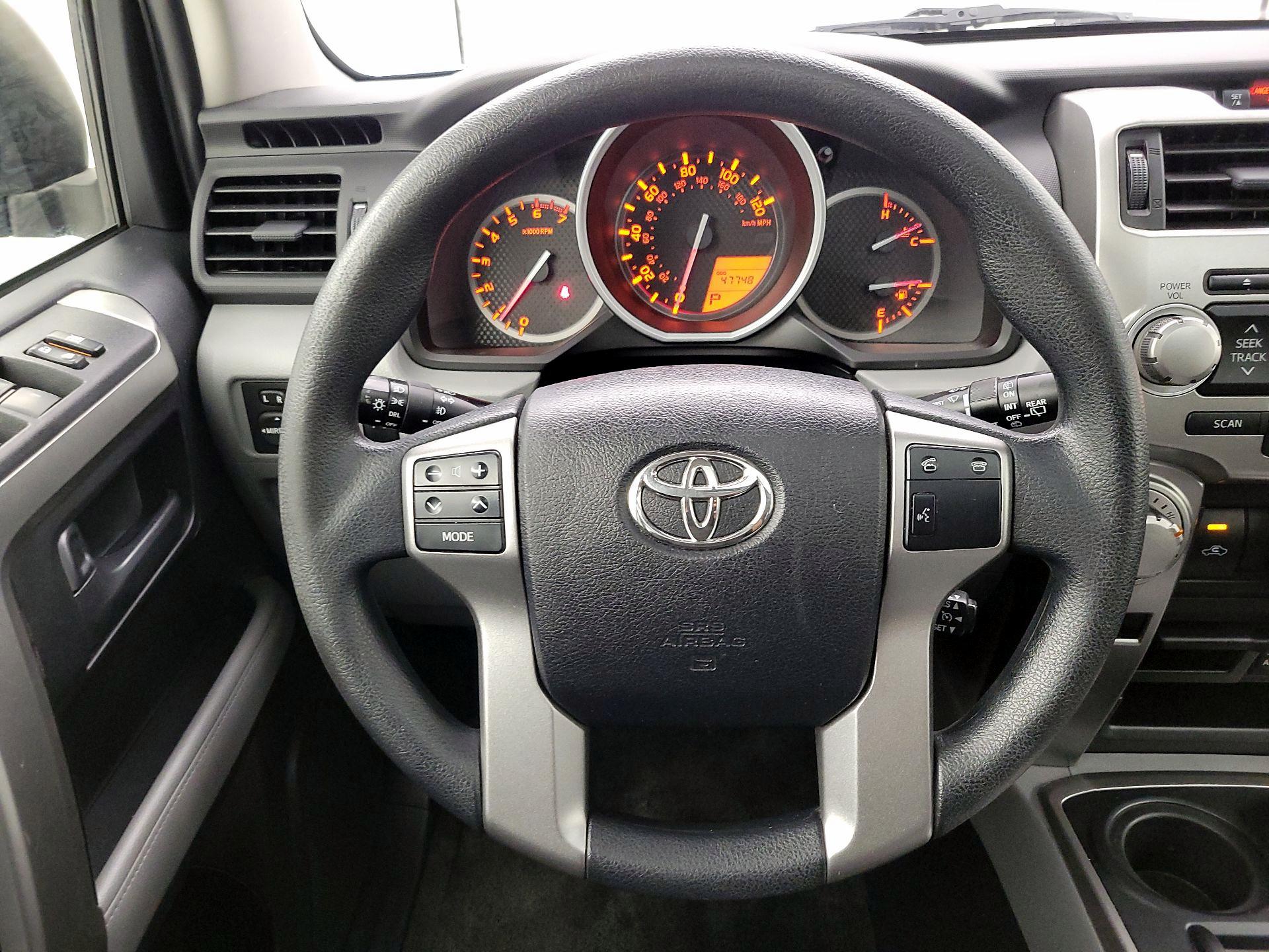 Thumbnail: 2013 Toyota 4Runner - 10