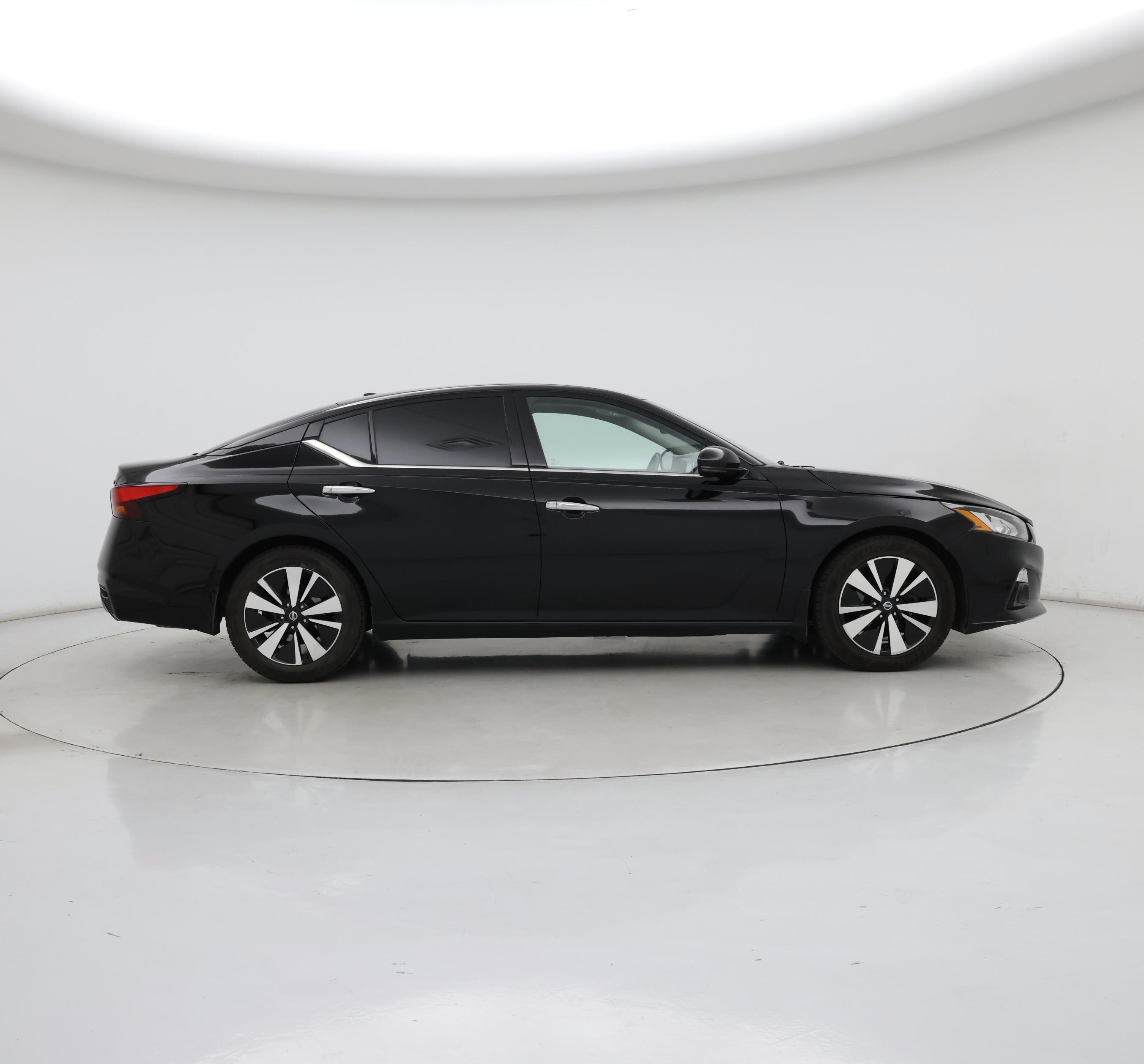 Thumbnail: 2019 Nissan Altima - 7
