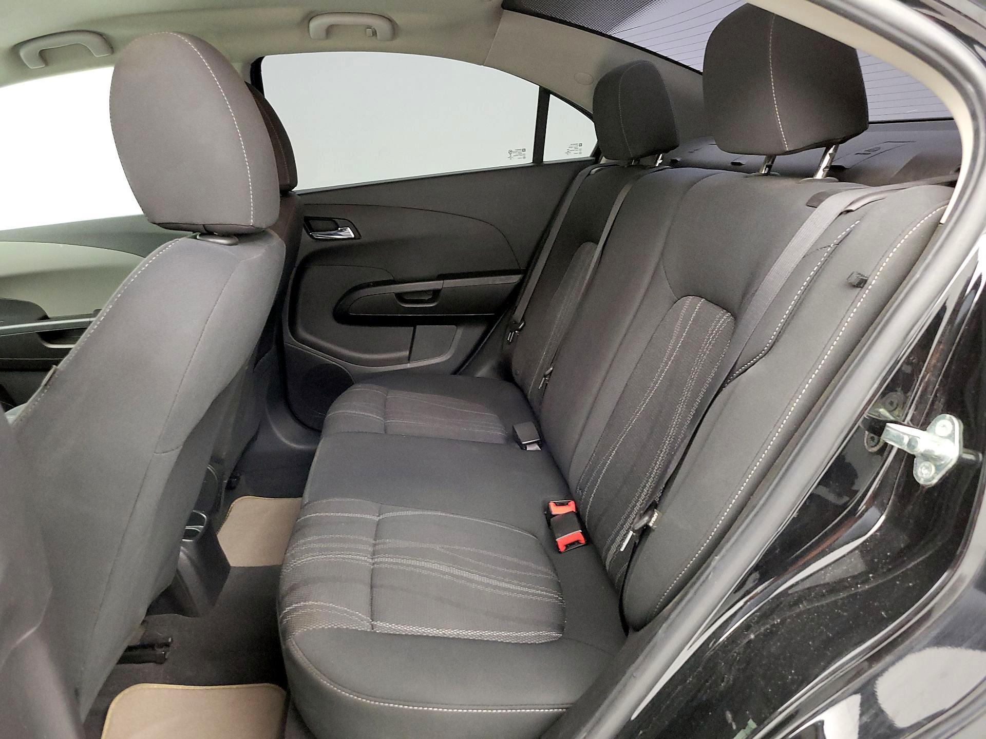 Thumbnail: 2016 Chevrolet Sonic - 17