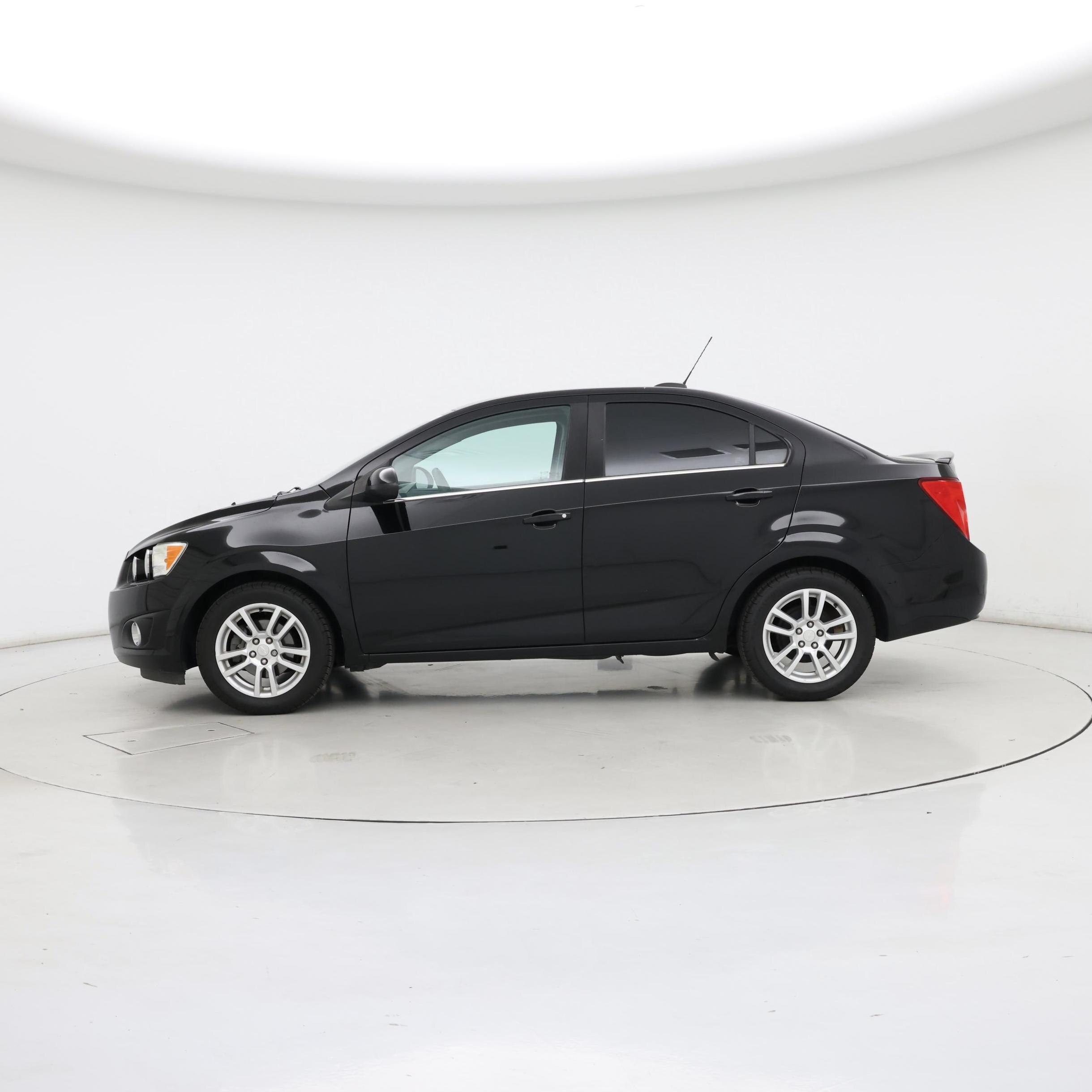 Thumbnail: 2016 Chevrolet Sonic - 3
