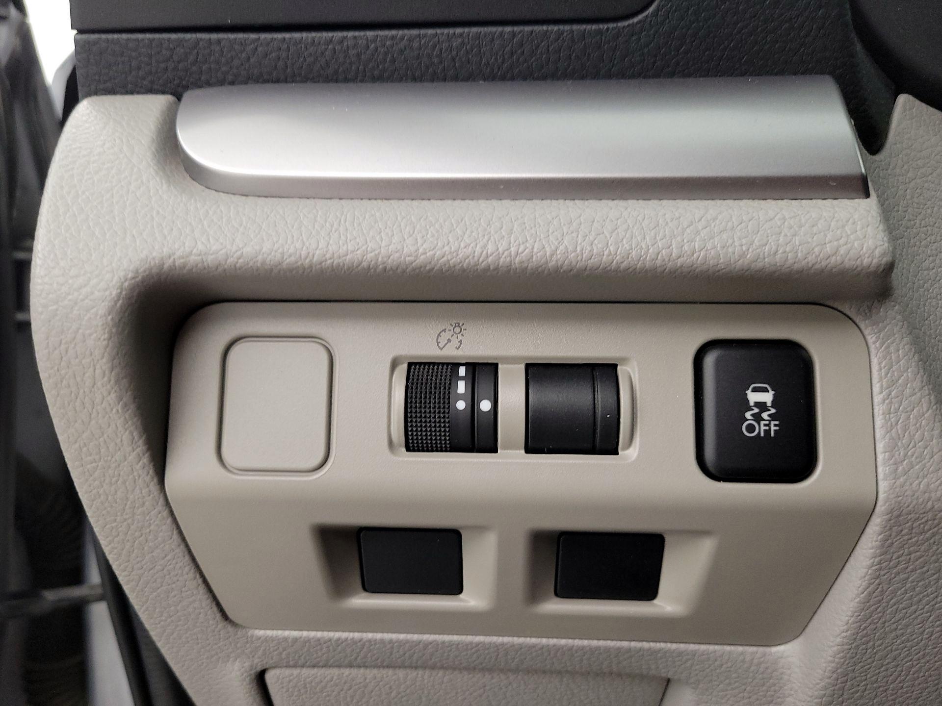 Thumbnail: 2018 Subaru Forester - 13