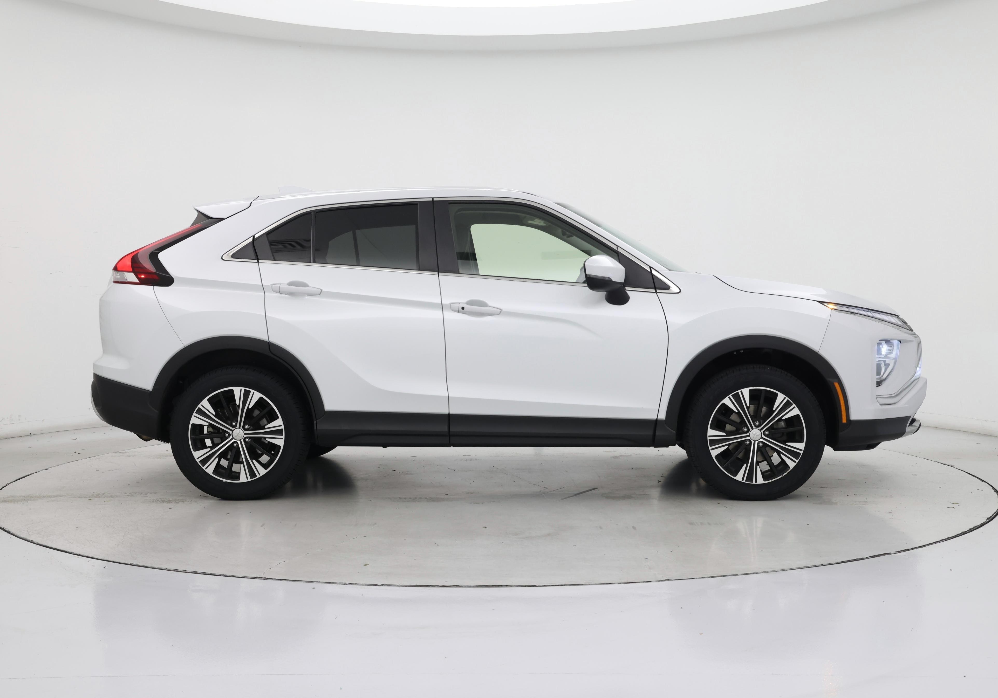 Thumbnail: 2022 Mitsubishi Eclipse Cross - 7
