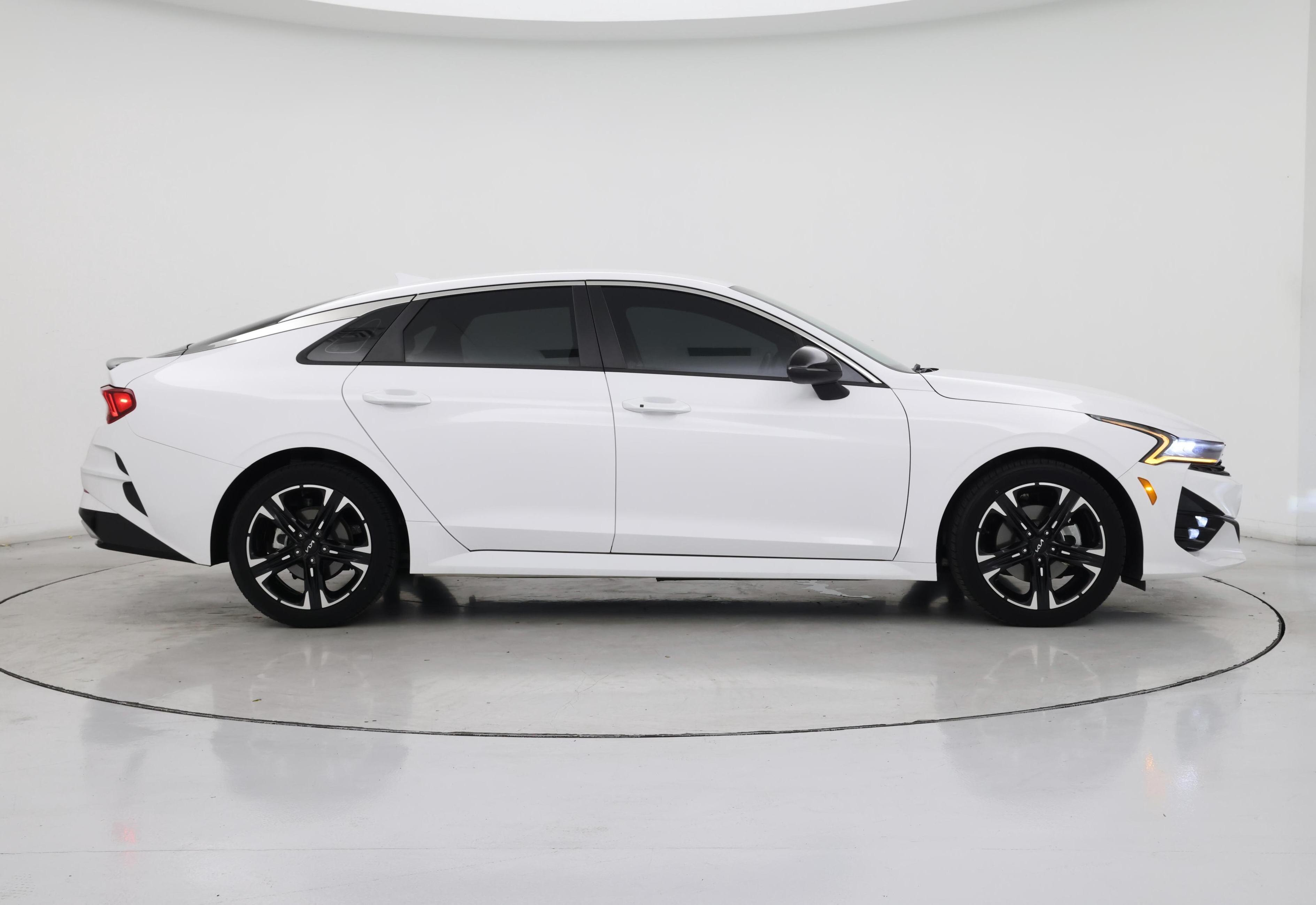 Thumbnail: 2022 Kia K5 - 7