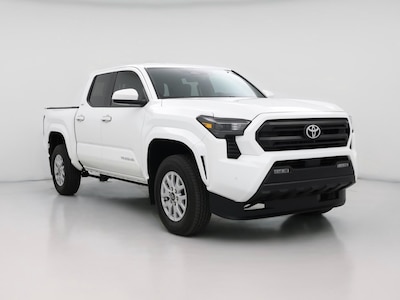 White 2024 Toyota Tacoma SR5