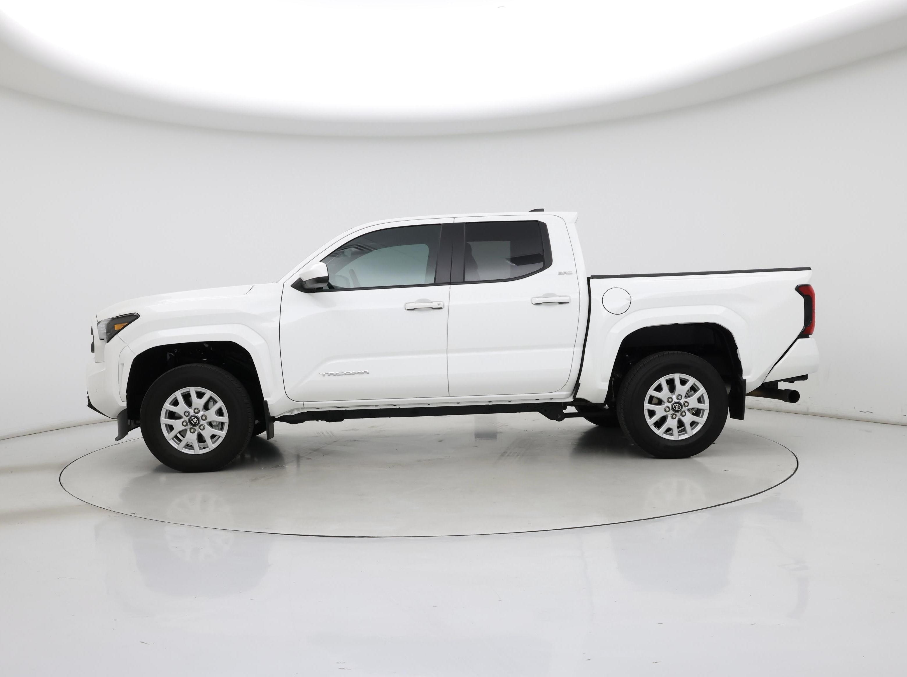 Thumbnail: 2024 Toyota Tacoma - 3
