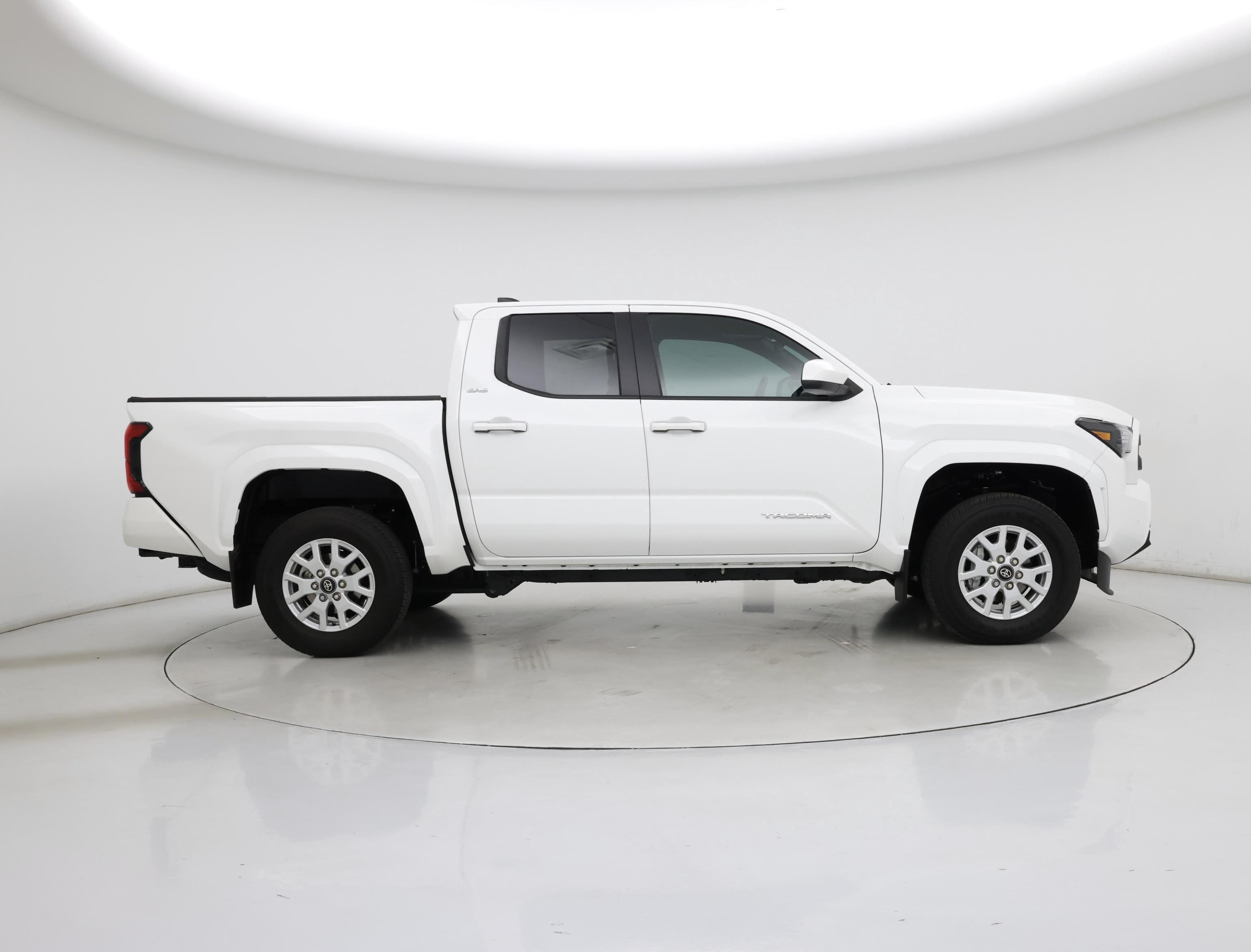 Thumbnail: 2024 Toyota Tacoma - 7