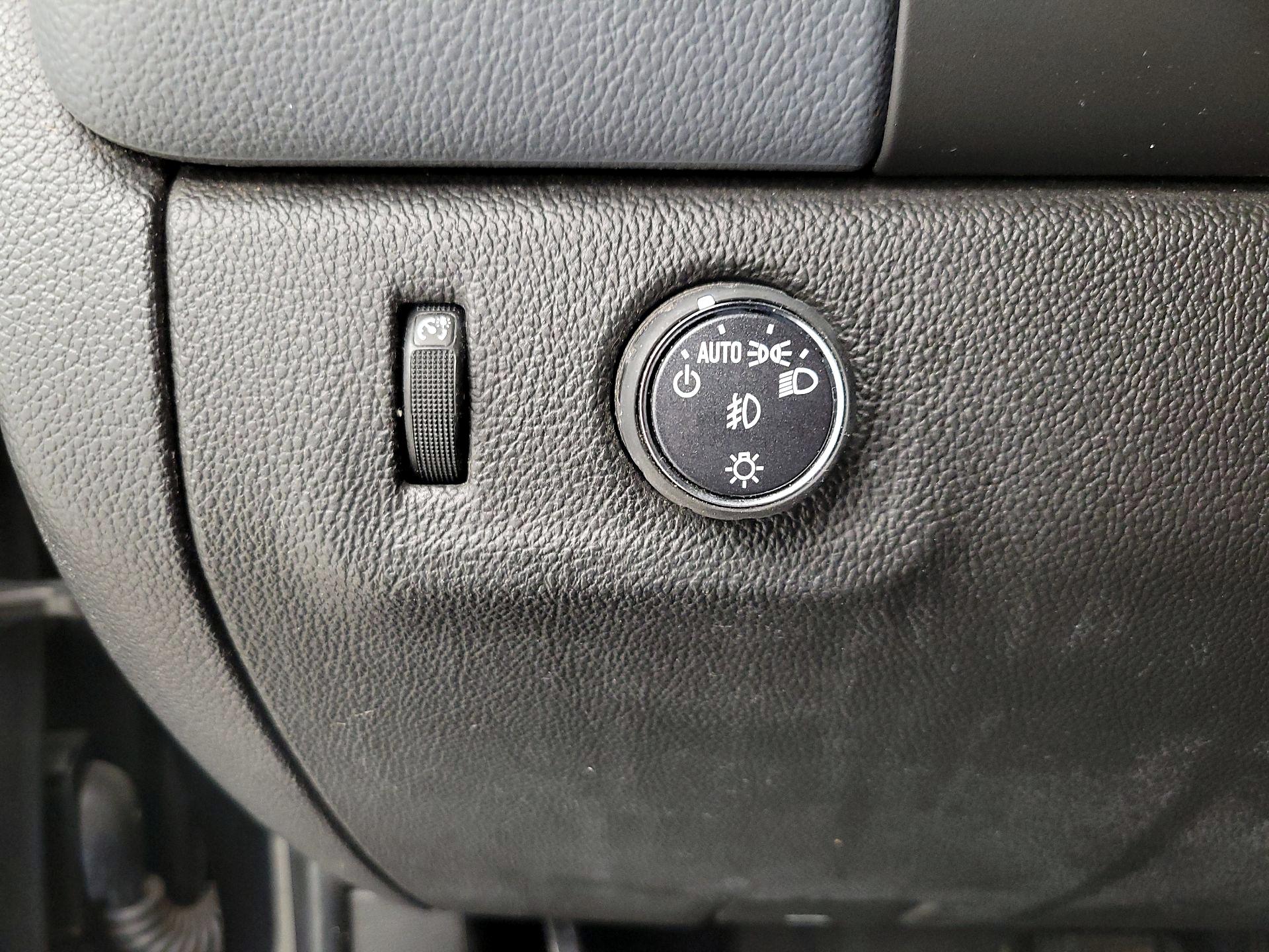 Thumbnail: 2016 Chevrolet Colorado - 13