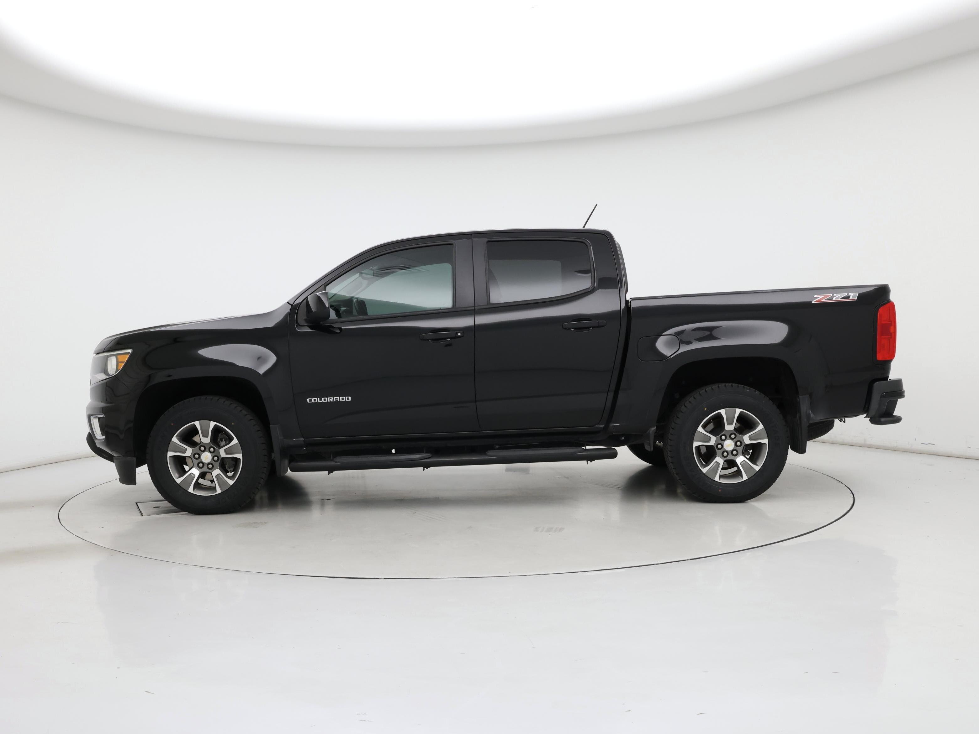 Thumbnail: 2016 Chevrolet Colorado - 3