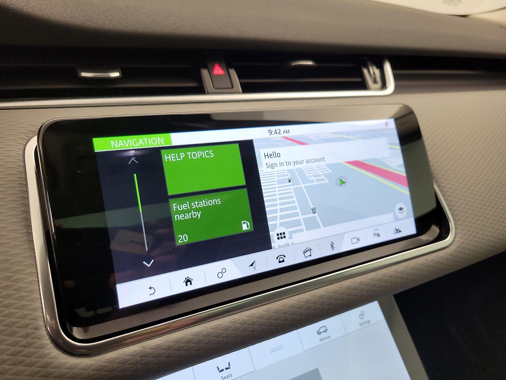 Thumbnail: 2020 Land Rover Range Rover Evoque - 14