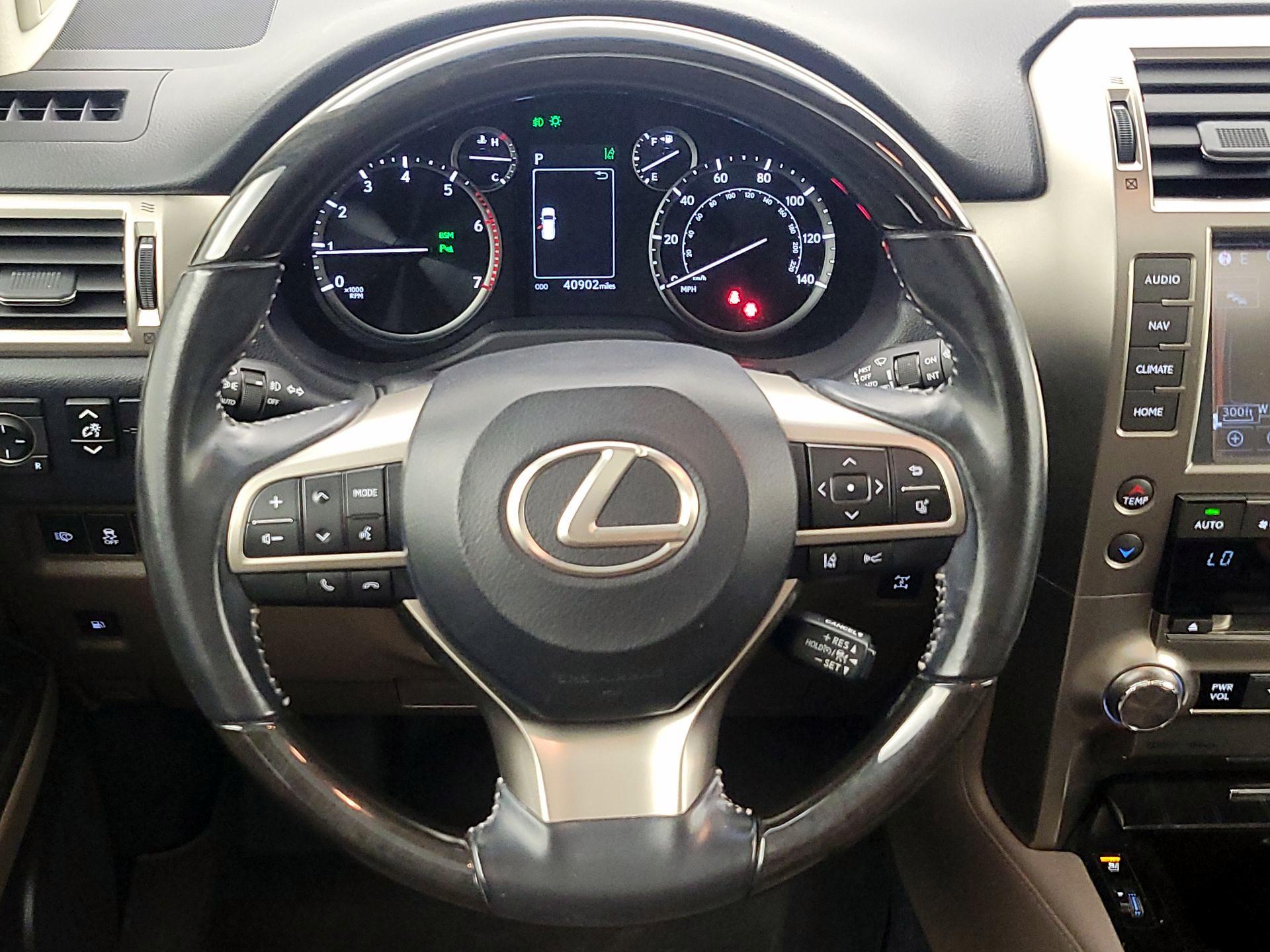 Thumbnail: 2020 Lexus GX - 10