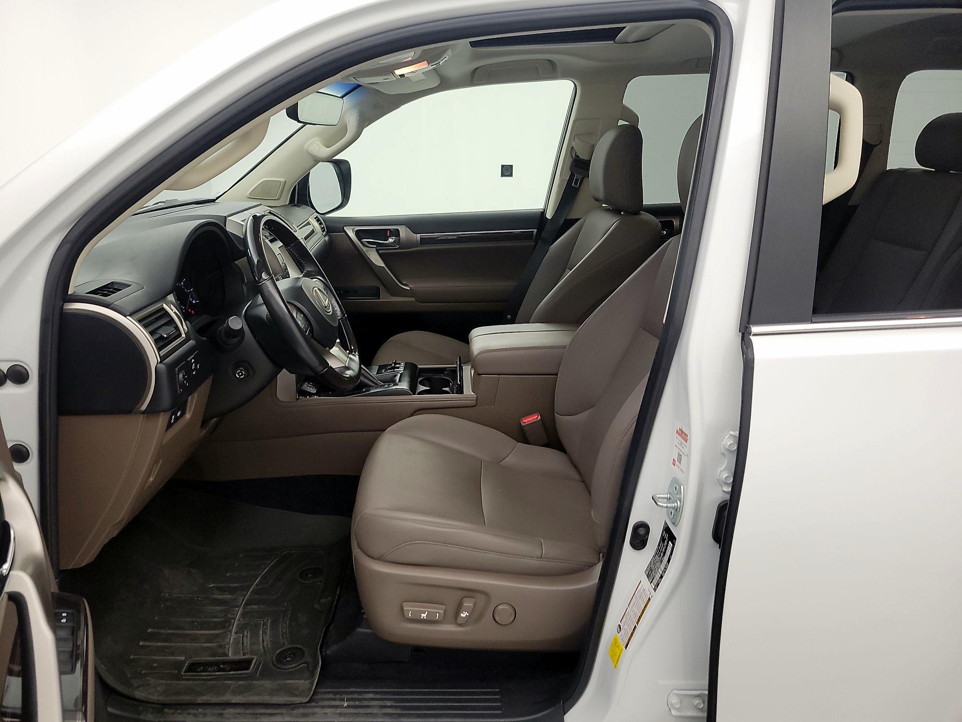Thumbnail: 2020 Lexus GX - 11