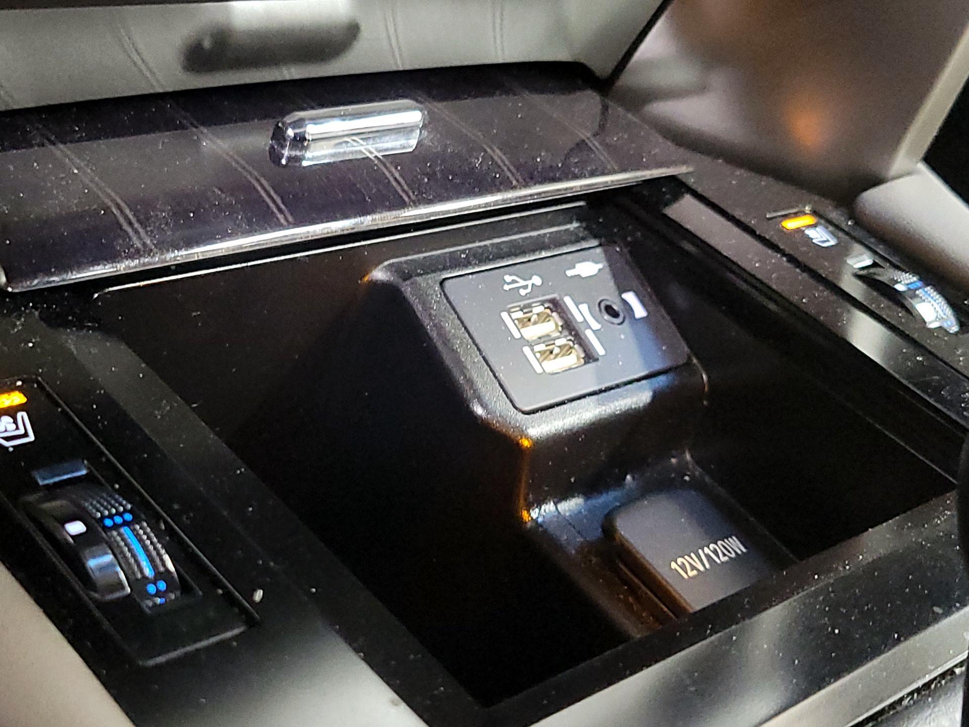 Thumbnail: 2020 Lexus GX - 19