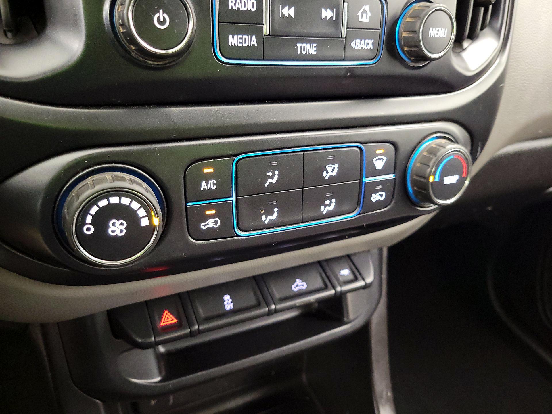 Thumbnail: 2016 Chevrolet Colorado - 16