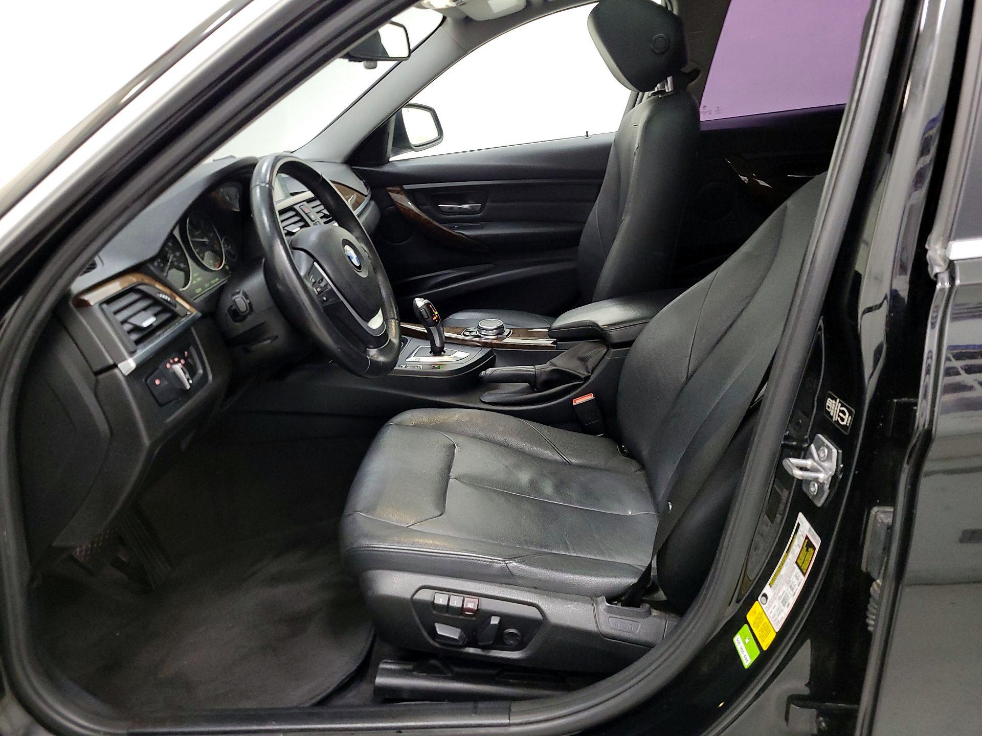 Thumbnail: 2015 BMW 3 Series - 11