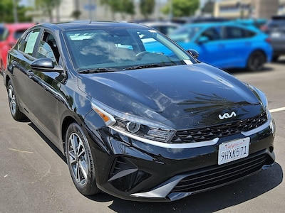 2023 Kia Forte LXS -
                Burbank, CA