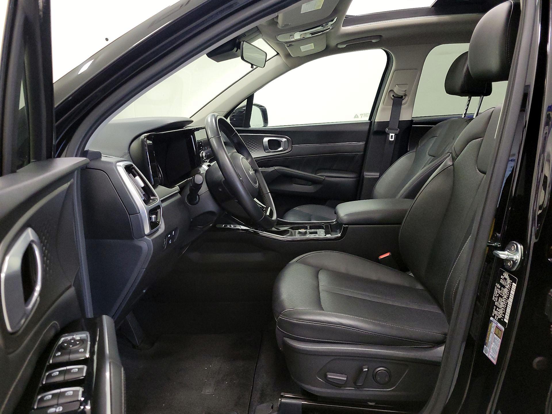 Thumbnail: 2022 Kia Sorento - 11