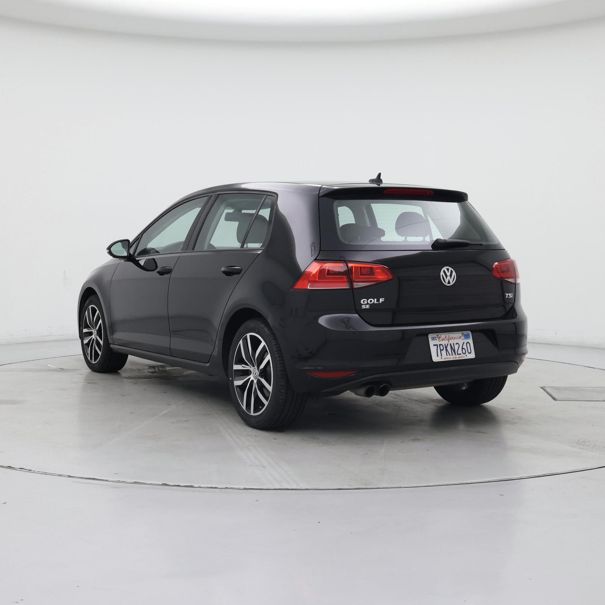 Thumbnail: 2016 Volkswagen Golf - 2