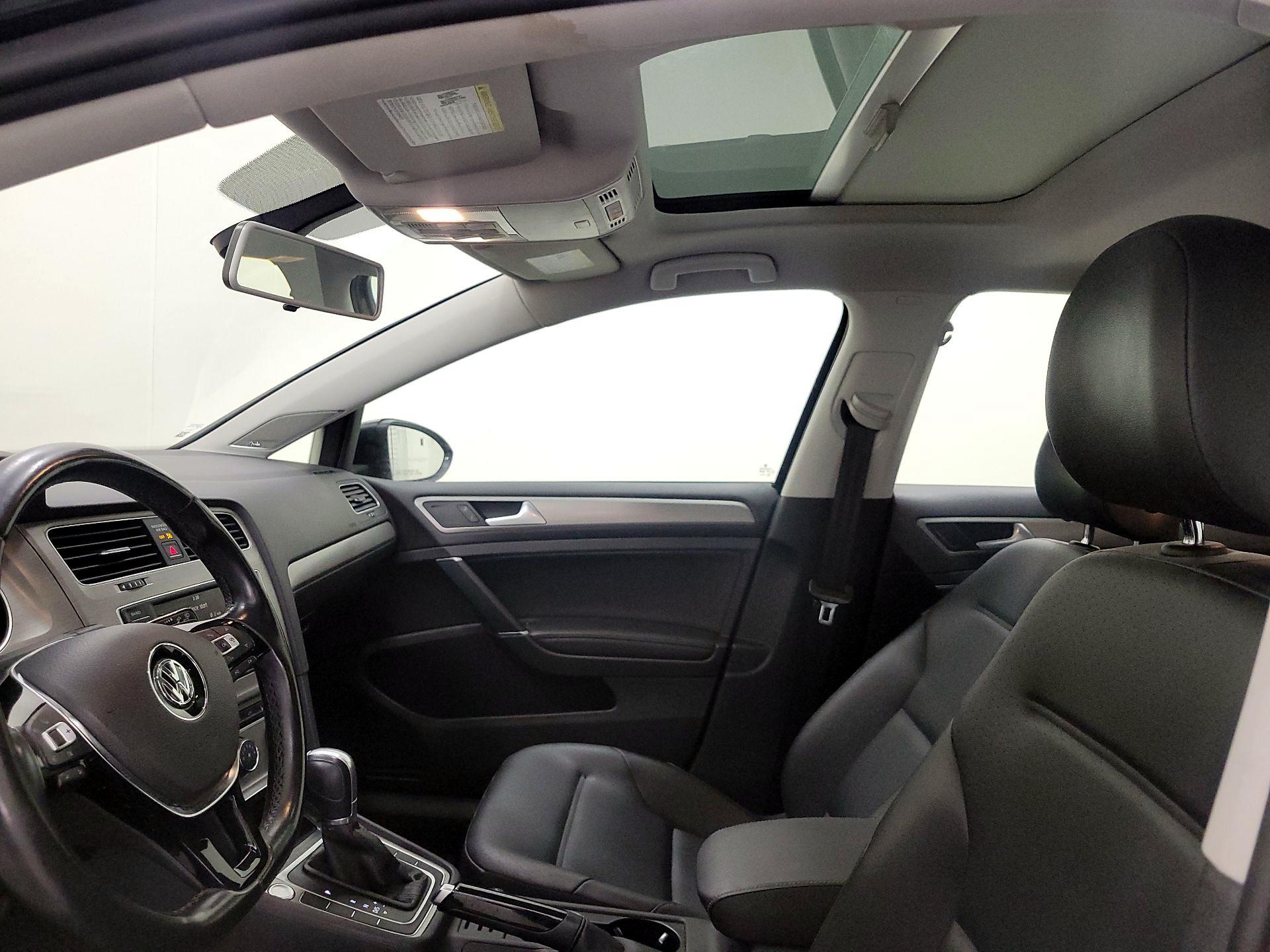 Thumbnail: 2016 Volkswagen Golf - 19