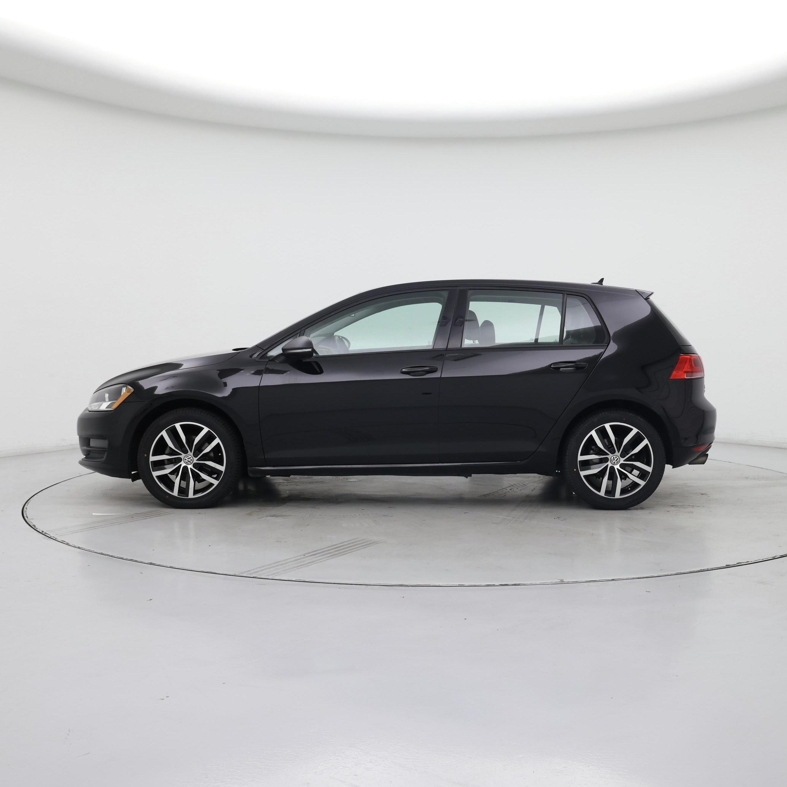 Thumbnail: 2016 Volkswagen Golf - 3
