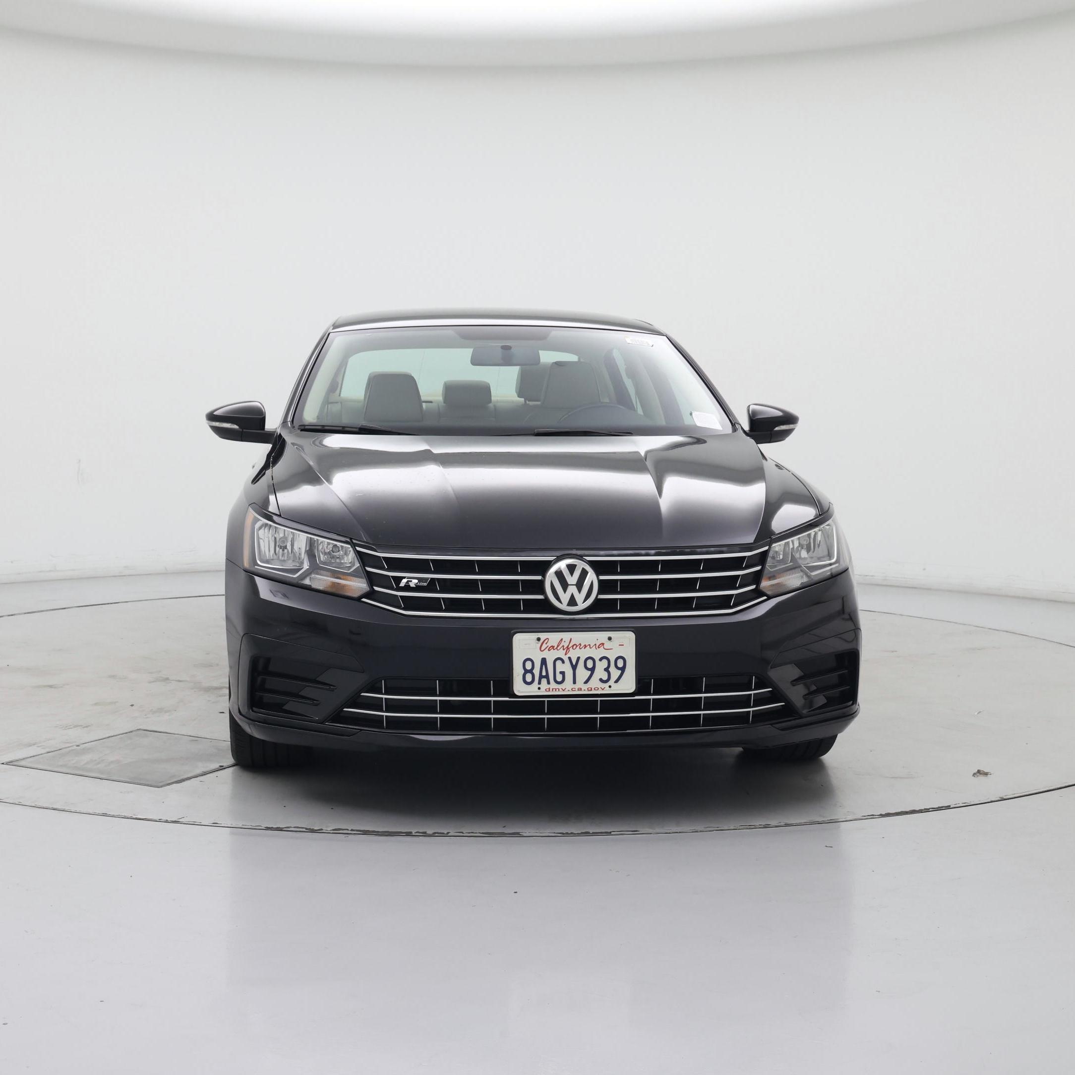 Thumbnail: 2017 Volkswagen Passat - 5