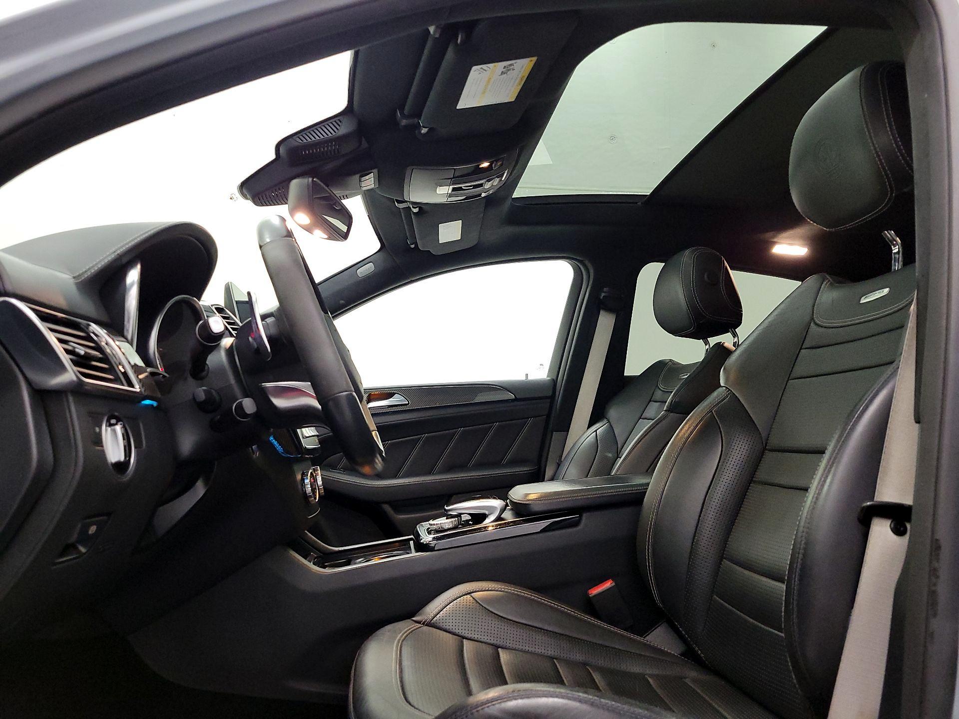 Thumbnail: 2018 Mercedes-Benz GL-Class - 20