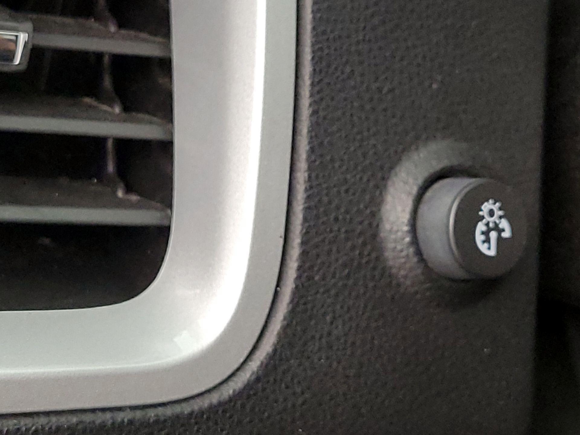Thumbnail: 2013 Chevrolet Equinox - 13